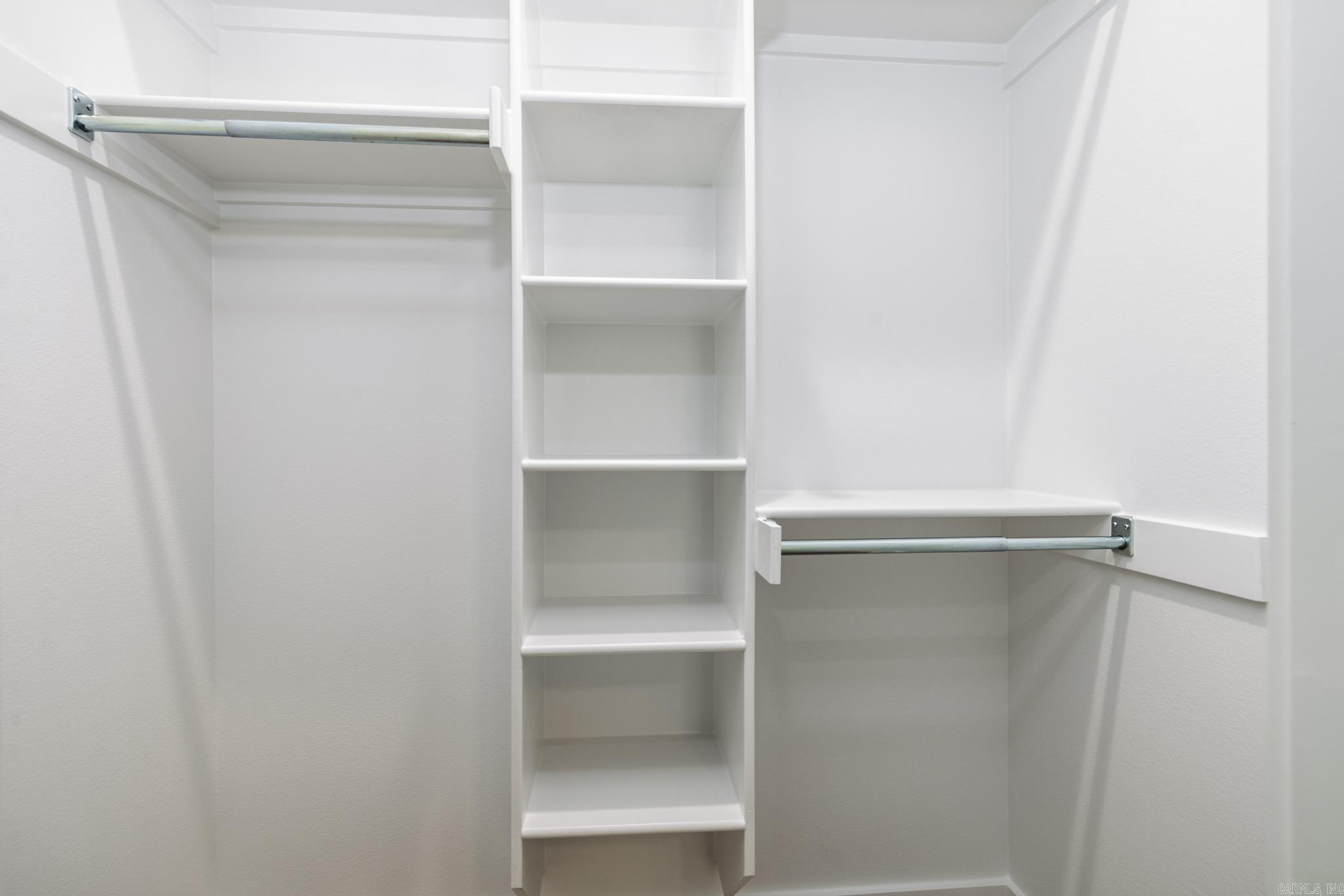 BALTANAS - Residential