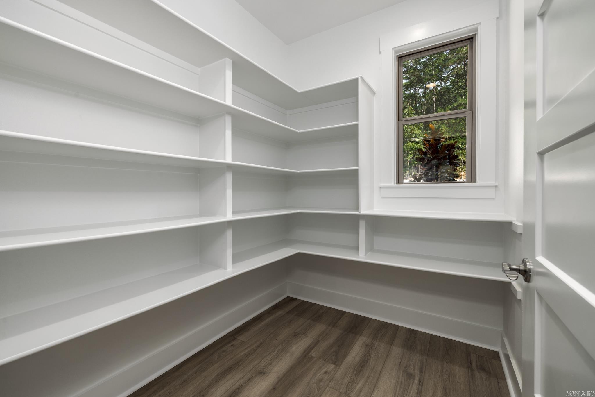 BALTANAS - Residential