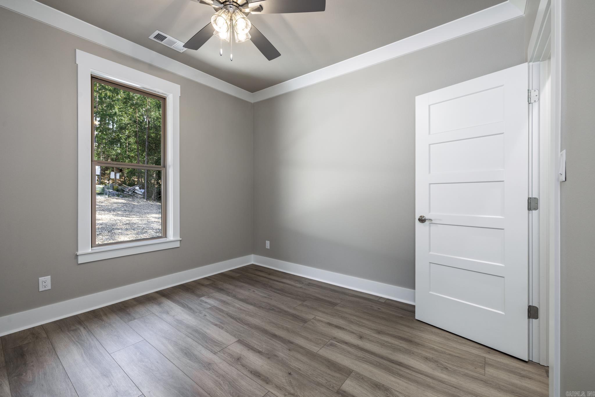 BALTANAS - Residential