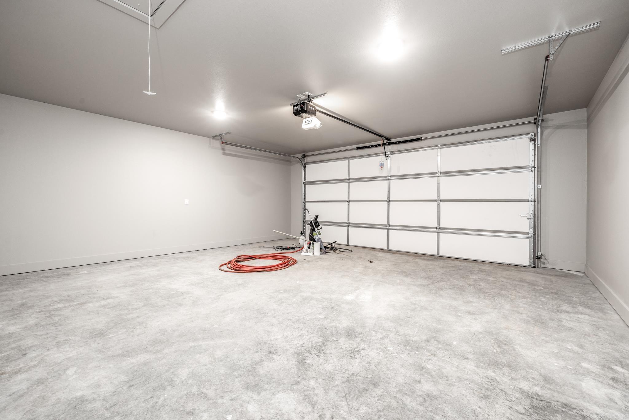 BALTANAS - Residential