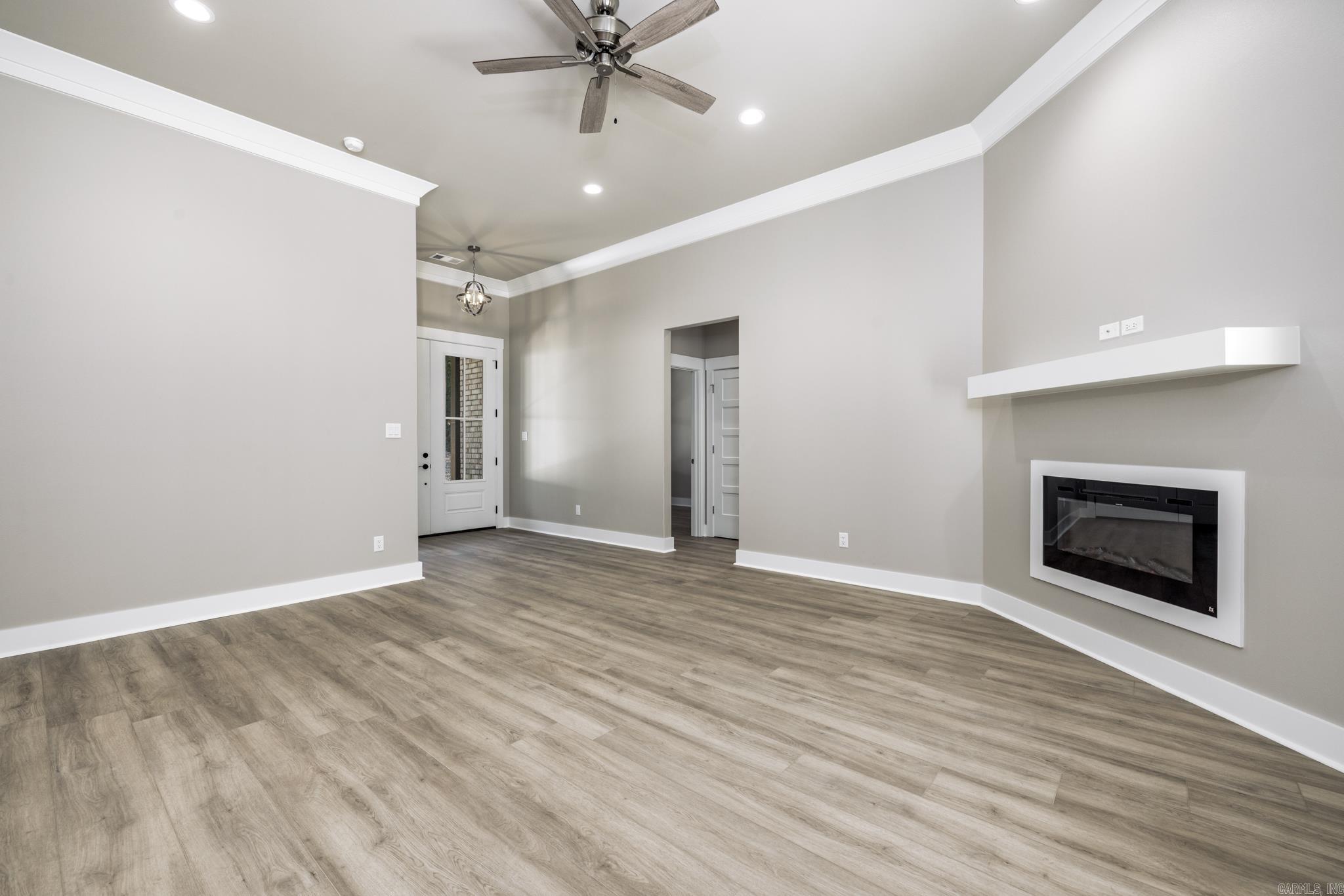 BALTANAS - Residential