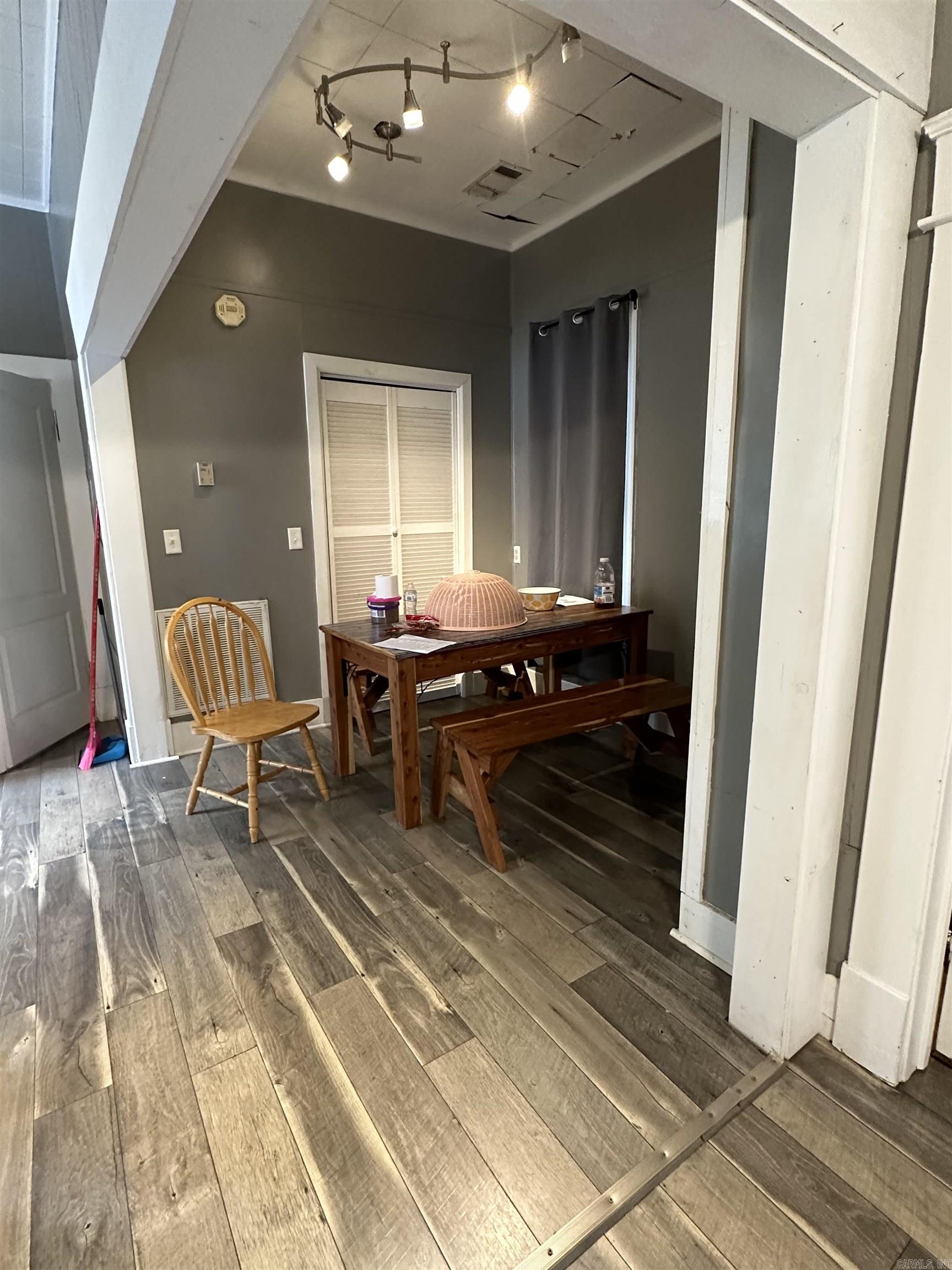 COLLEGE ADD - Residential