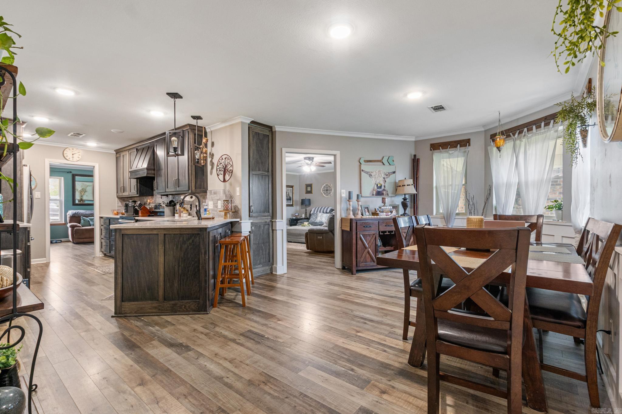 COUNTRY WOOD UNIT - Residential