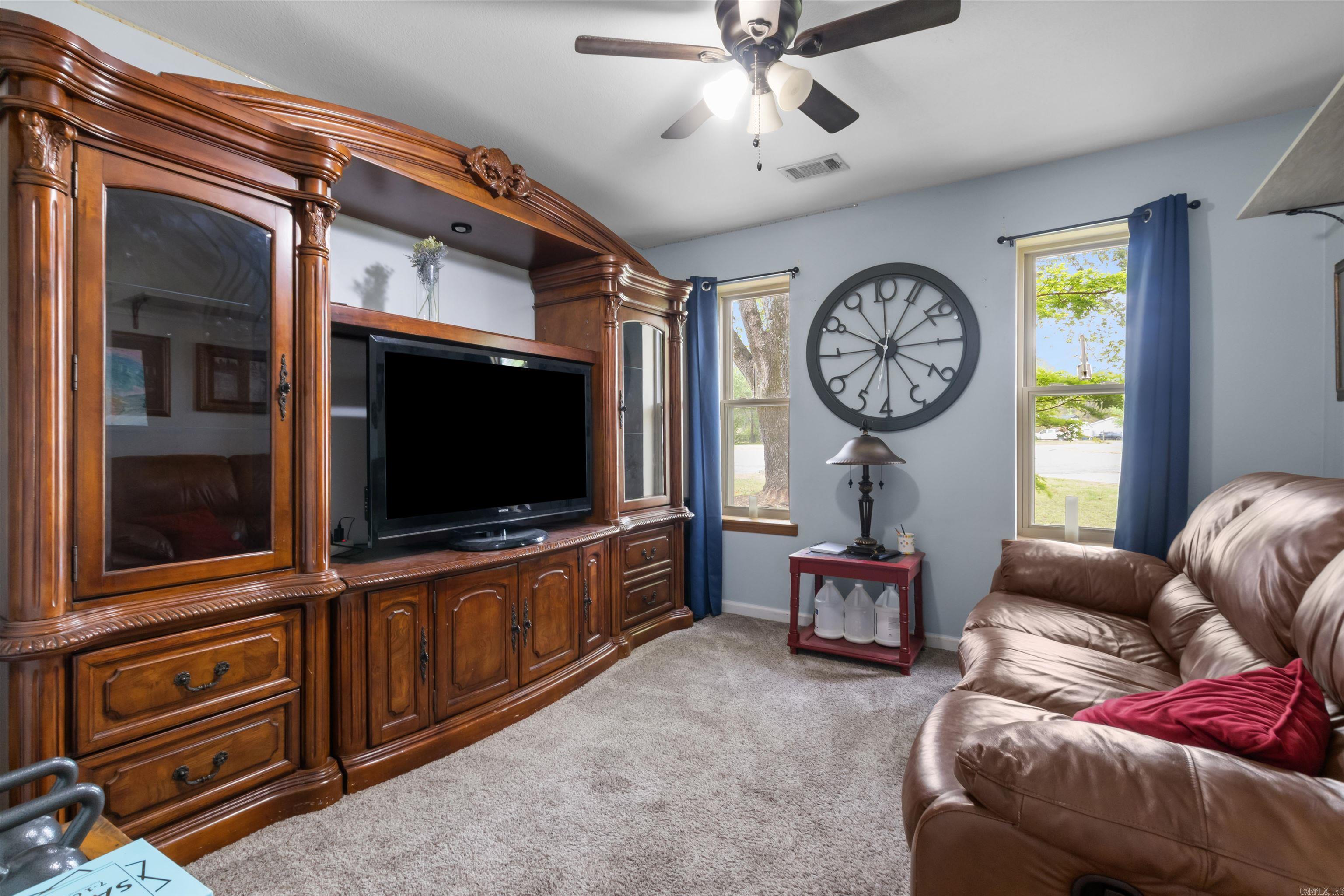 COUNTRY WOOD UNIT - Residential