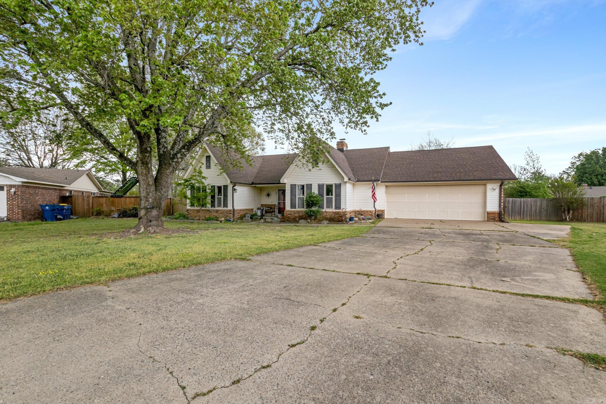 COUNTRY WOOD UNIT - Residential