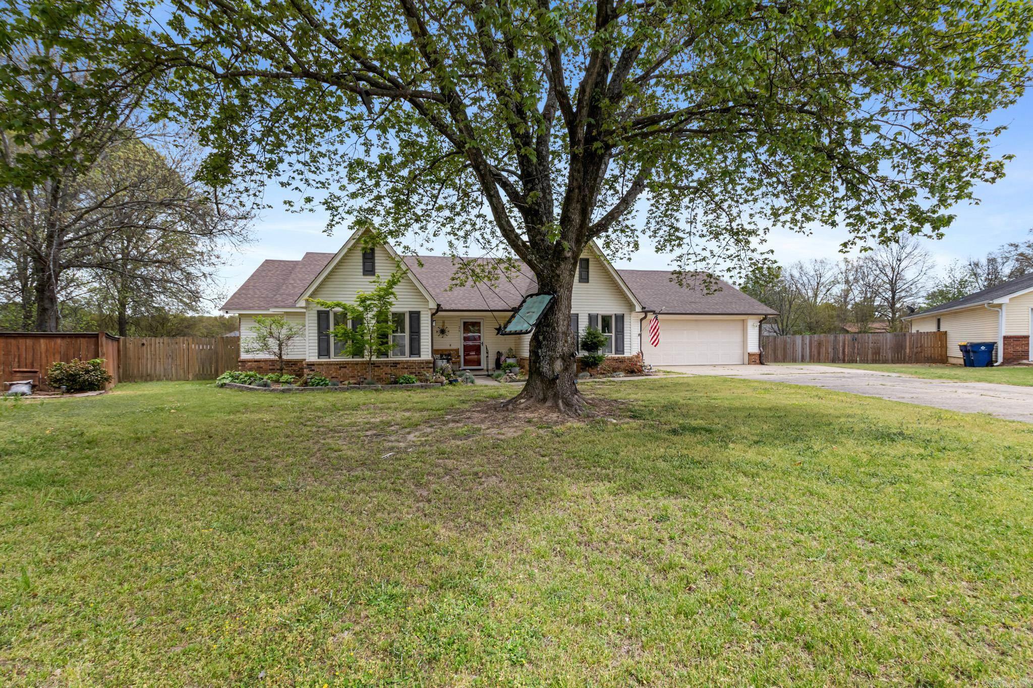 COUNTRY WOOD UNIT - Residential