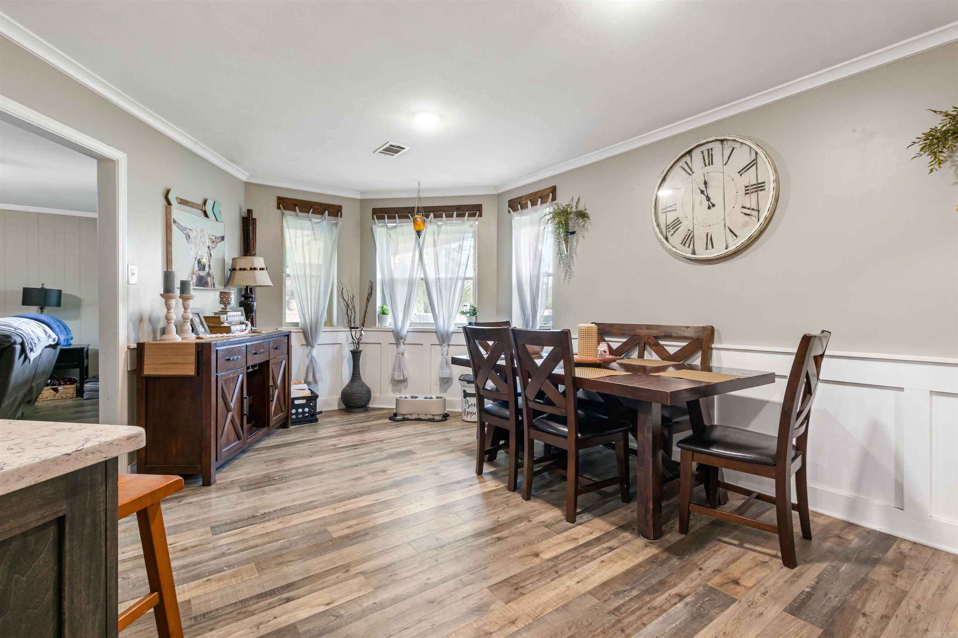 COUNTRY WOOD UNIT - Residential