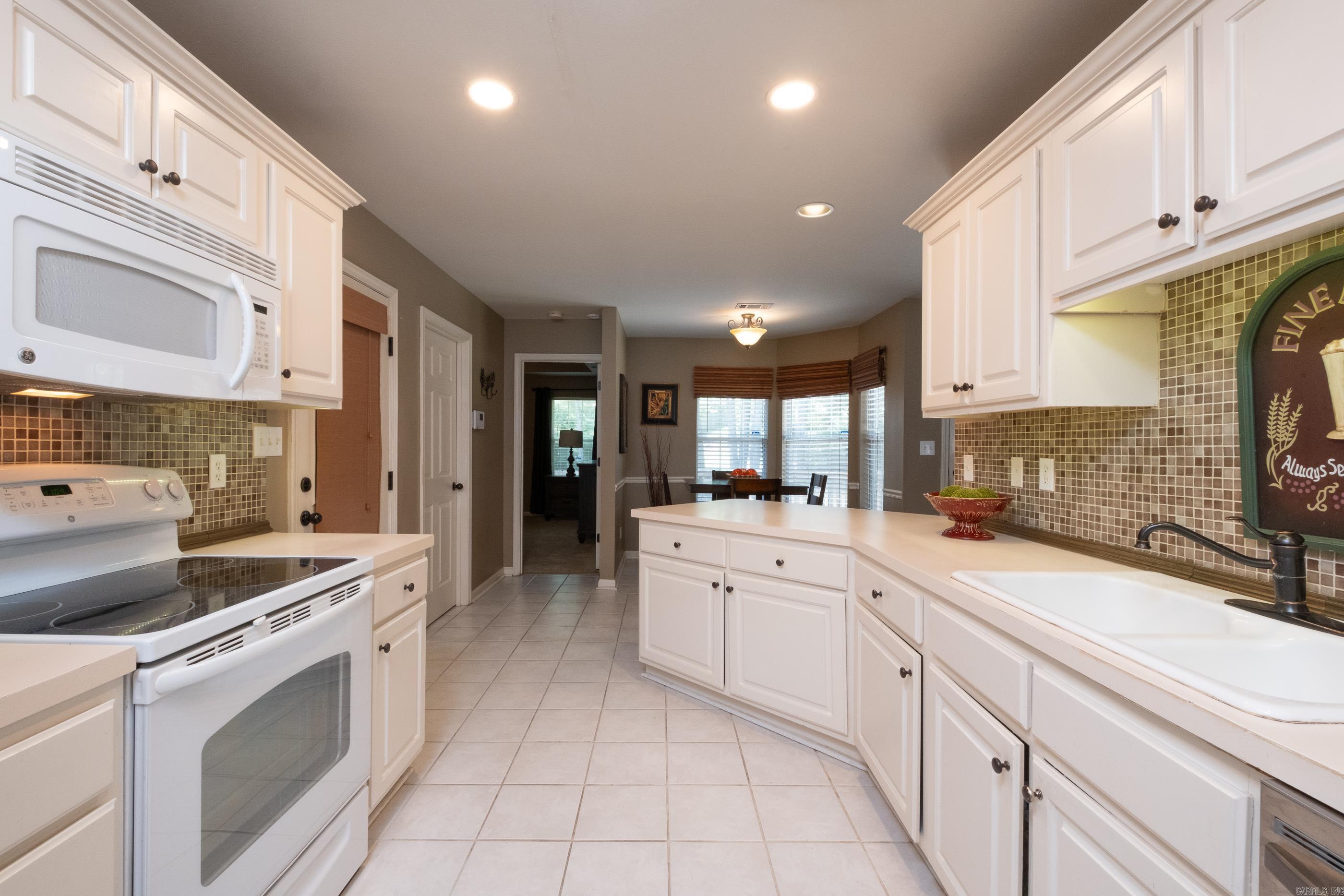 DIAMOND POINTE - Residential