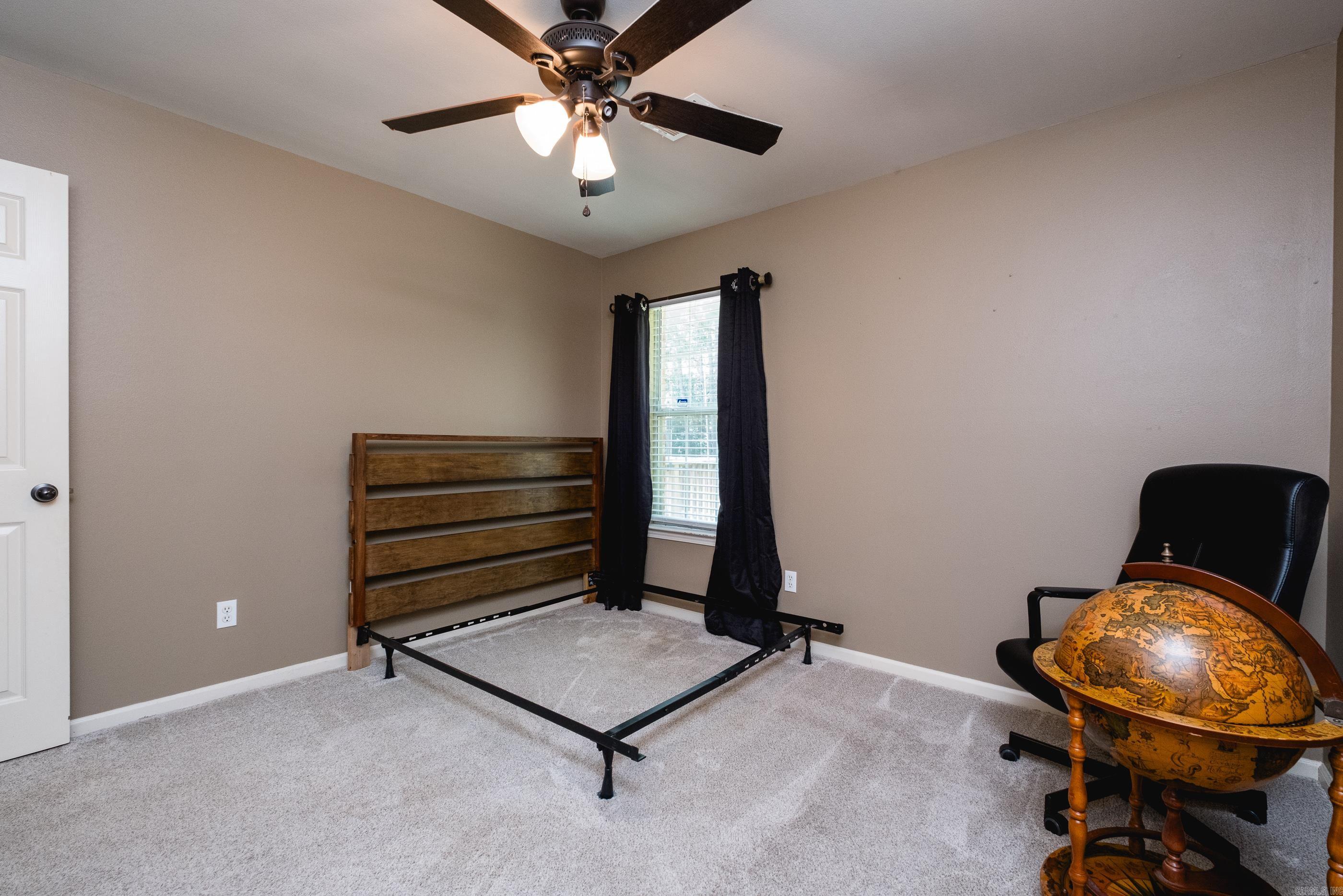 DIAMOND POINTE - Residential