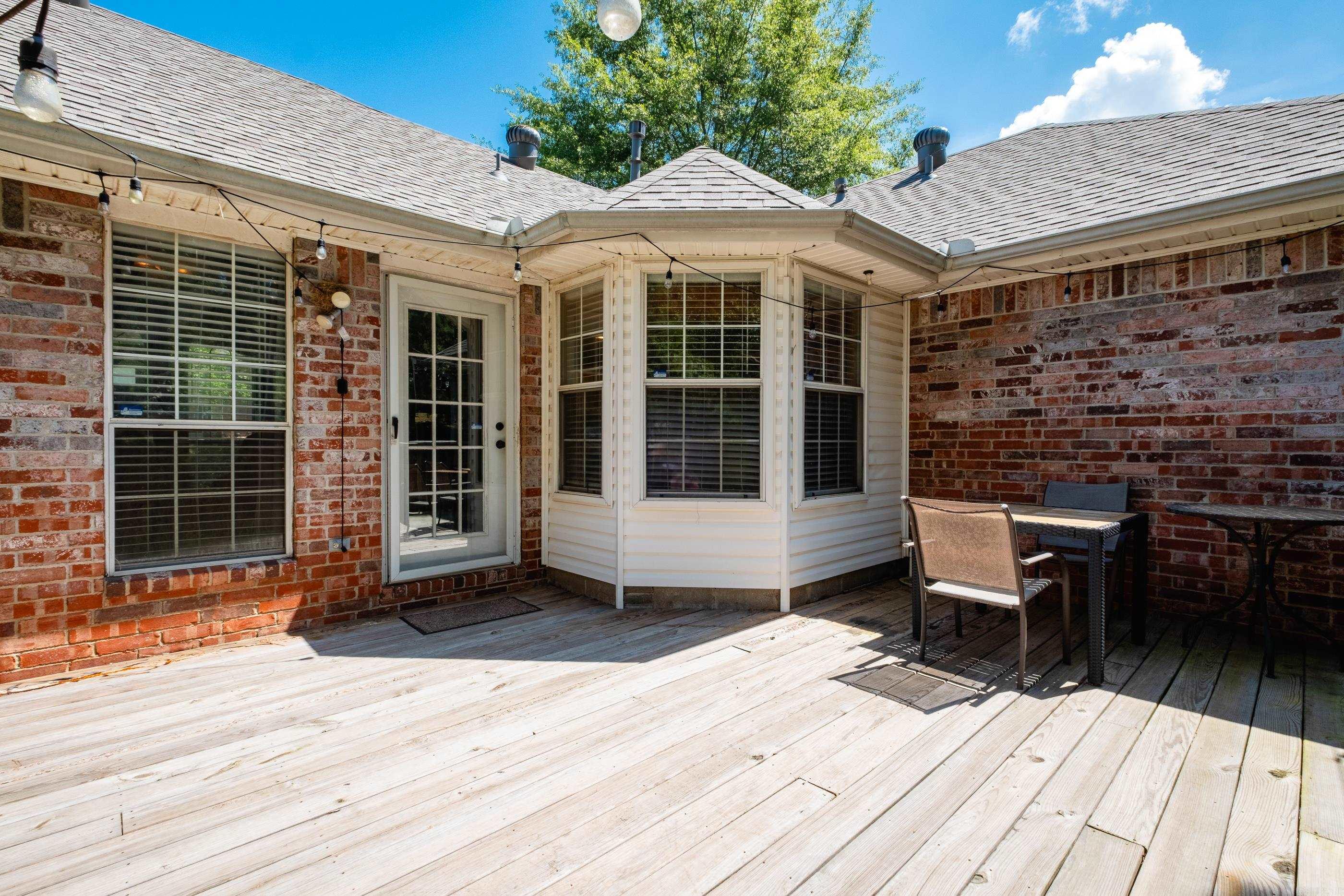 DIAMOND POINTE - Residential