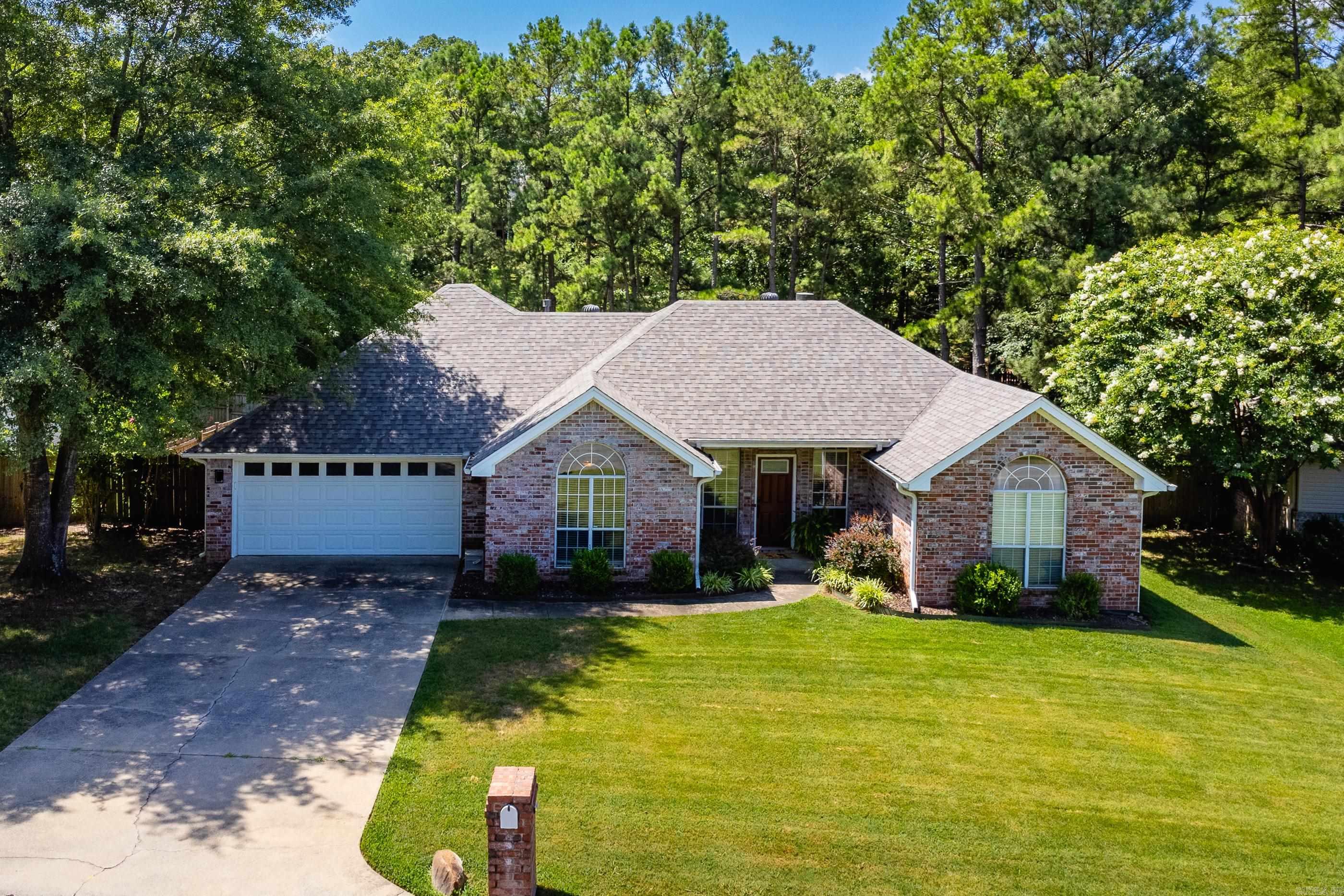 DIAMOND POINTE - Residential