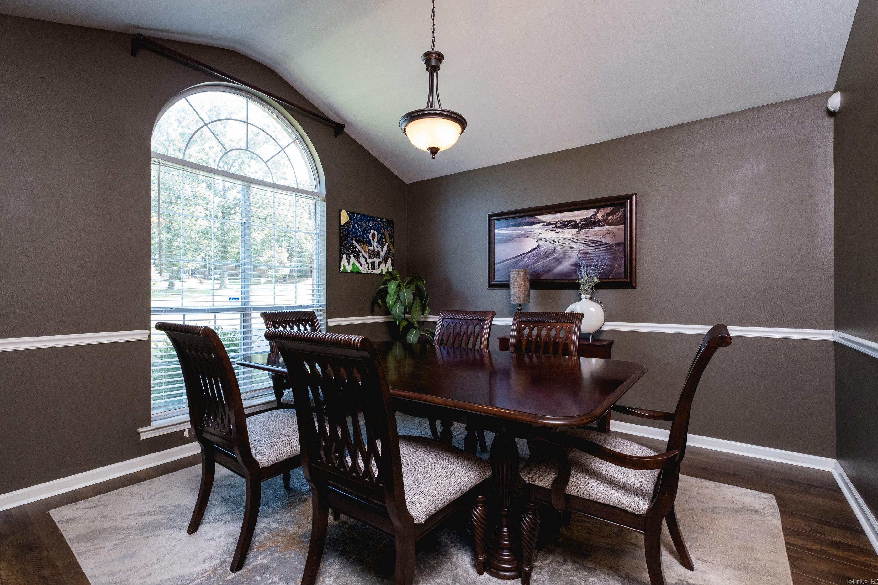 DIAMOND POINTE - Residential