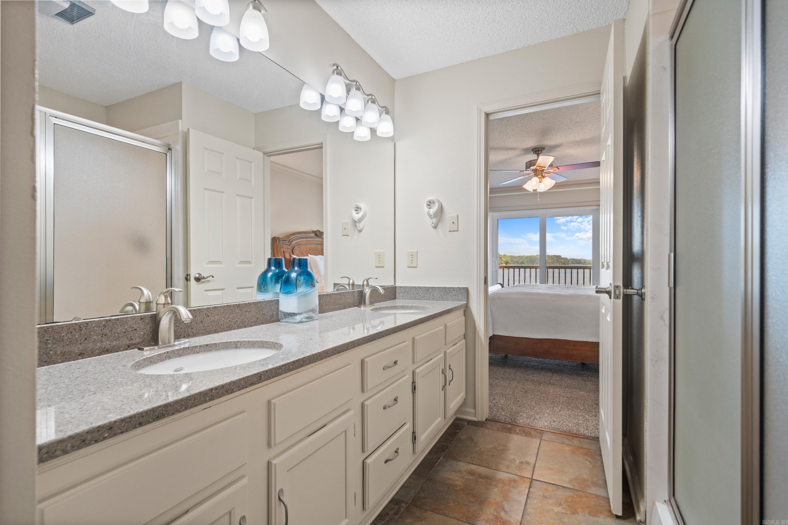 EMERALD ISLE HPR - Residential