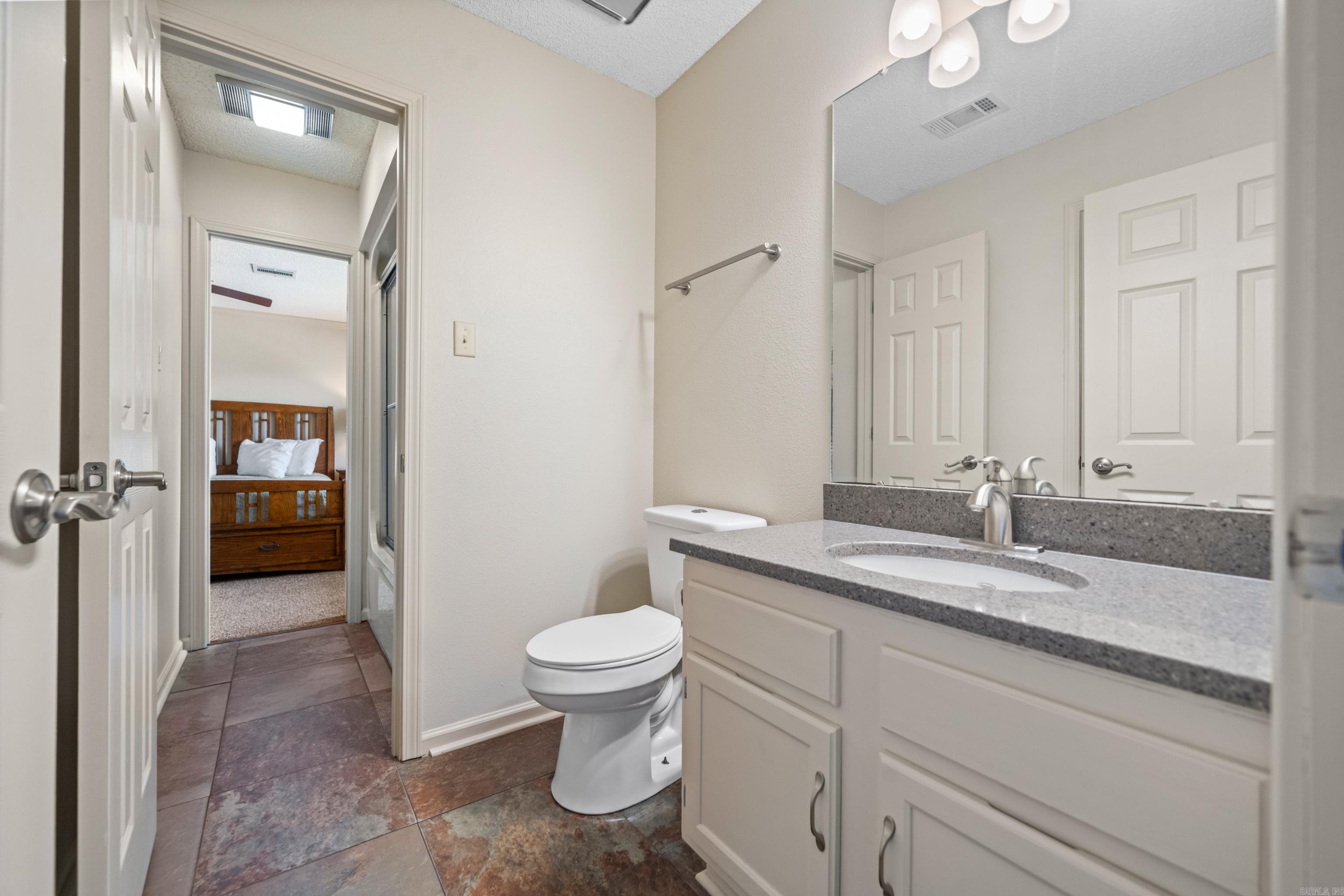 EMERALD ISLE HPR - Residential