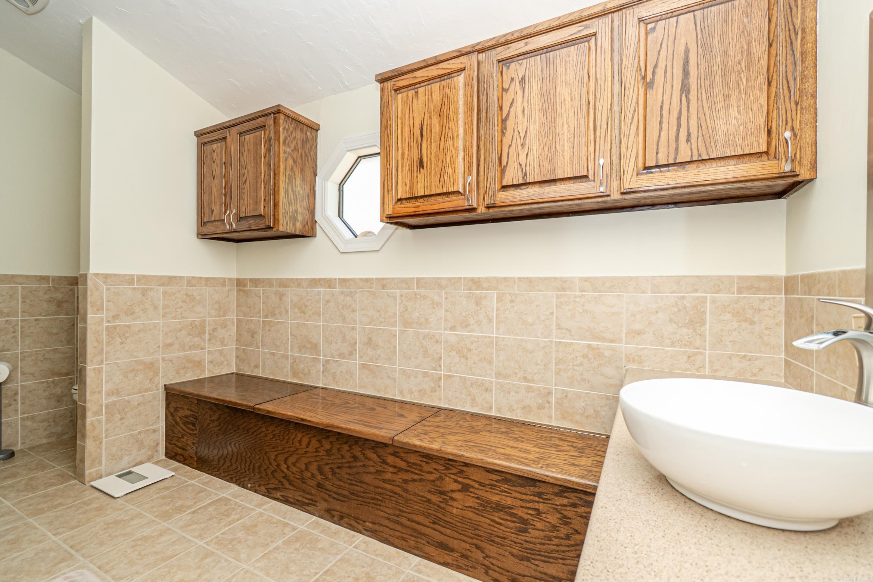 MONTICELLO - Residential