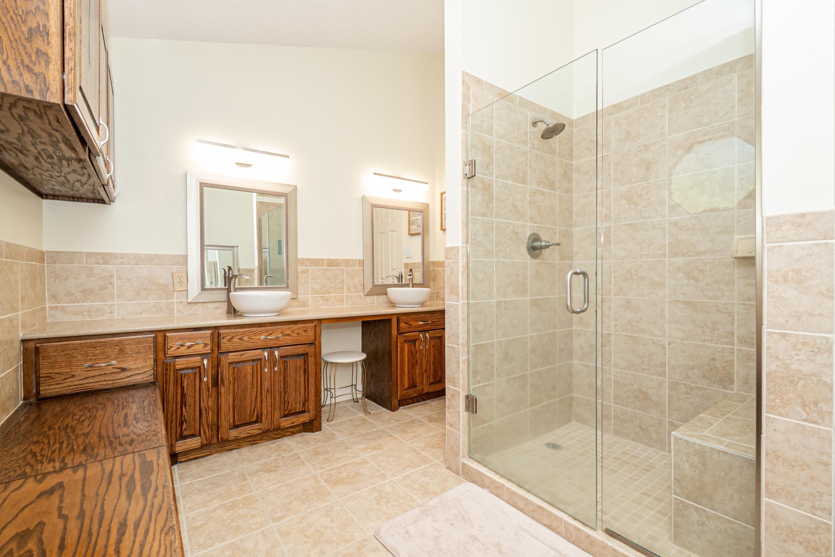 MONTICELLO - Residential