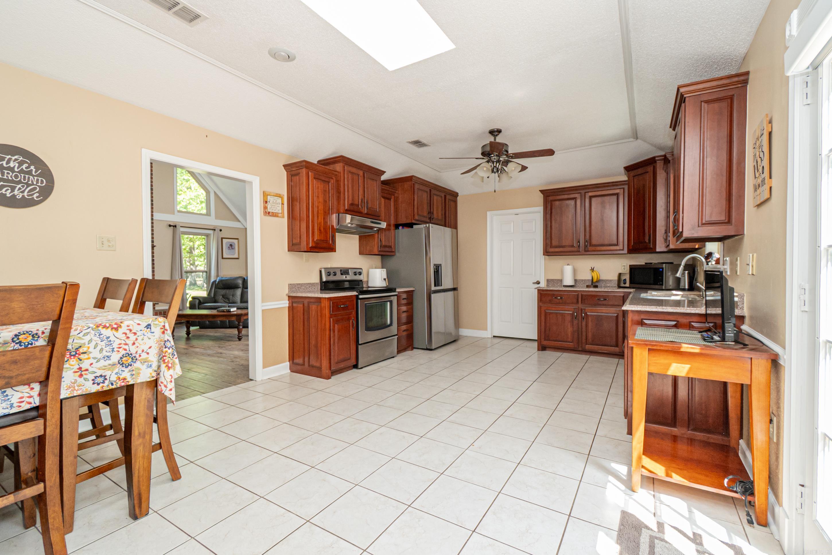 MONTICELLO - Residential