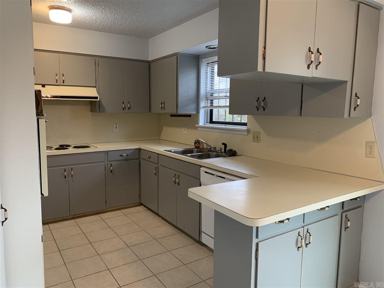 Markham Manor - Residential Lease