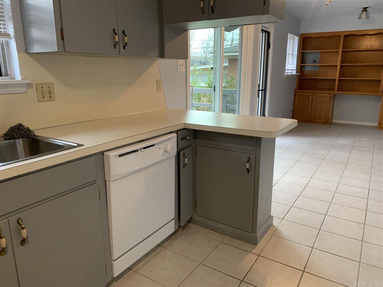 Markham Manor - Residential Lease