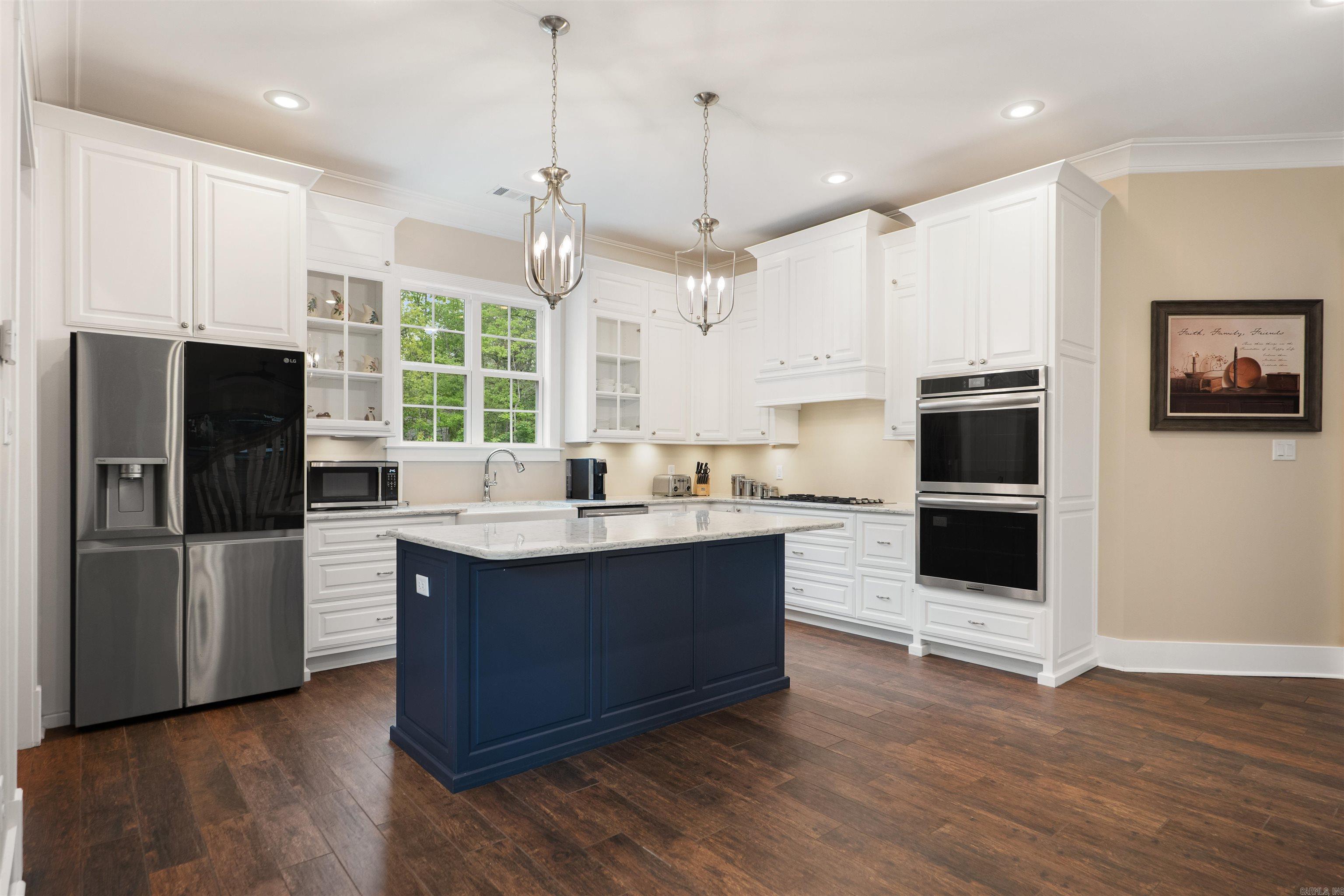 ARNOLD'S FOREST - Residential