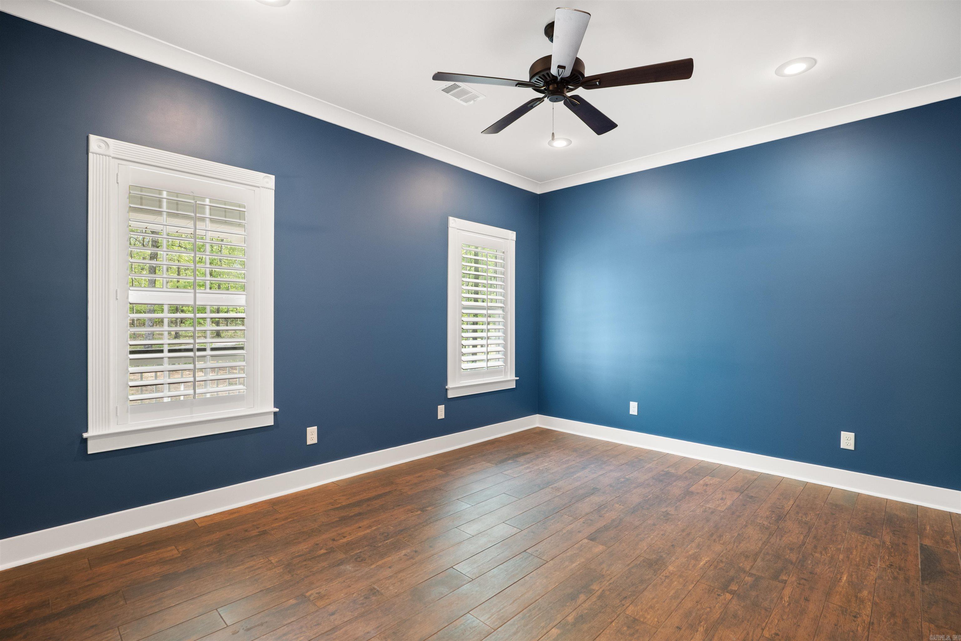 ARNOLD'S FOREST - Residential