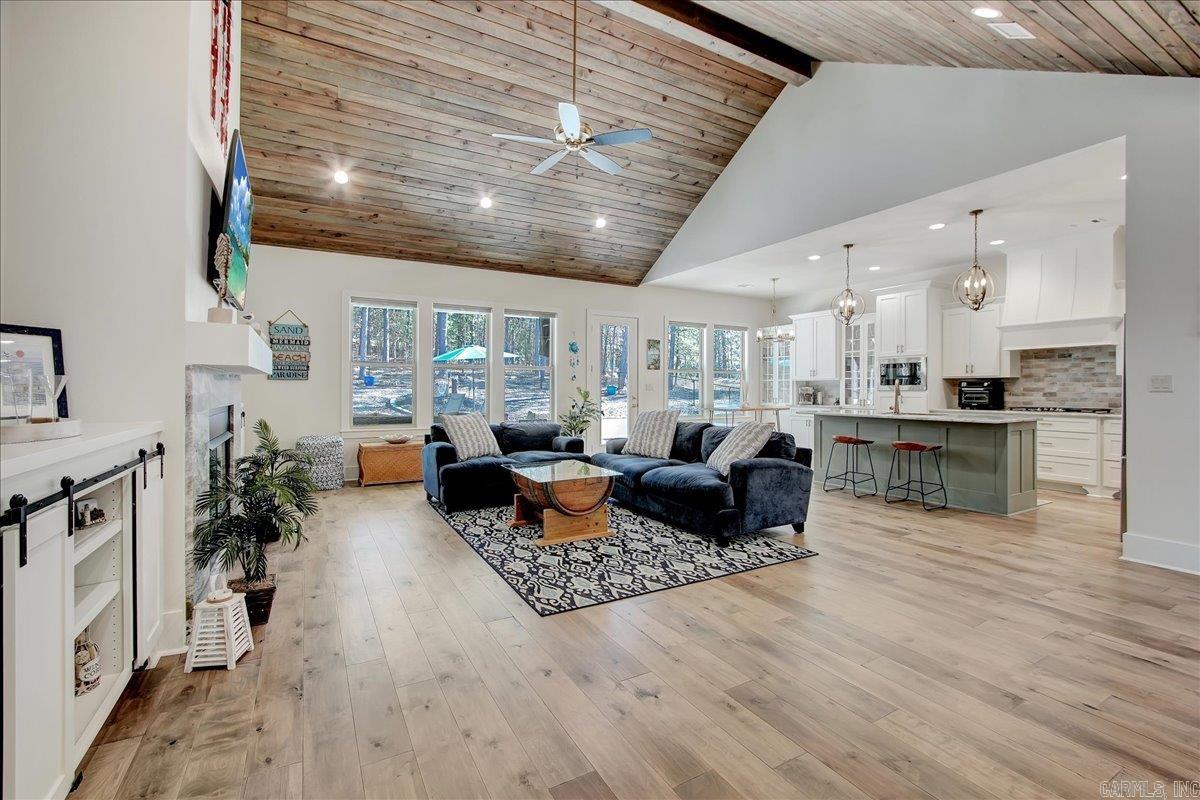 LADERA - Residential