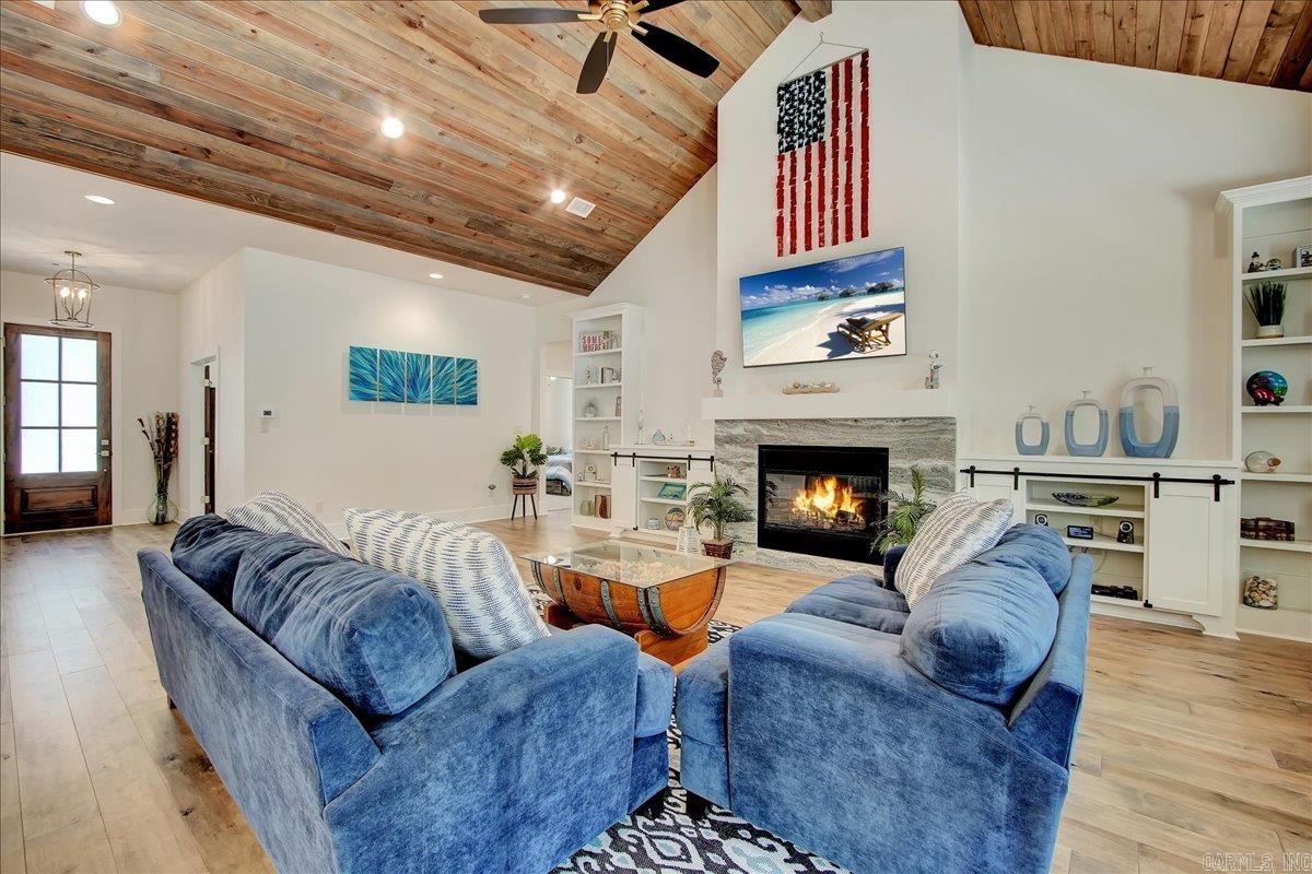 LADERA - Residential