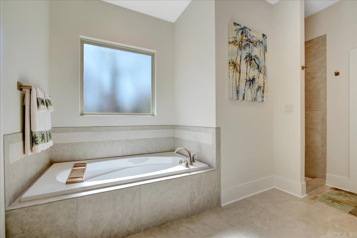 LADERA - Residential