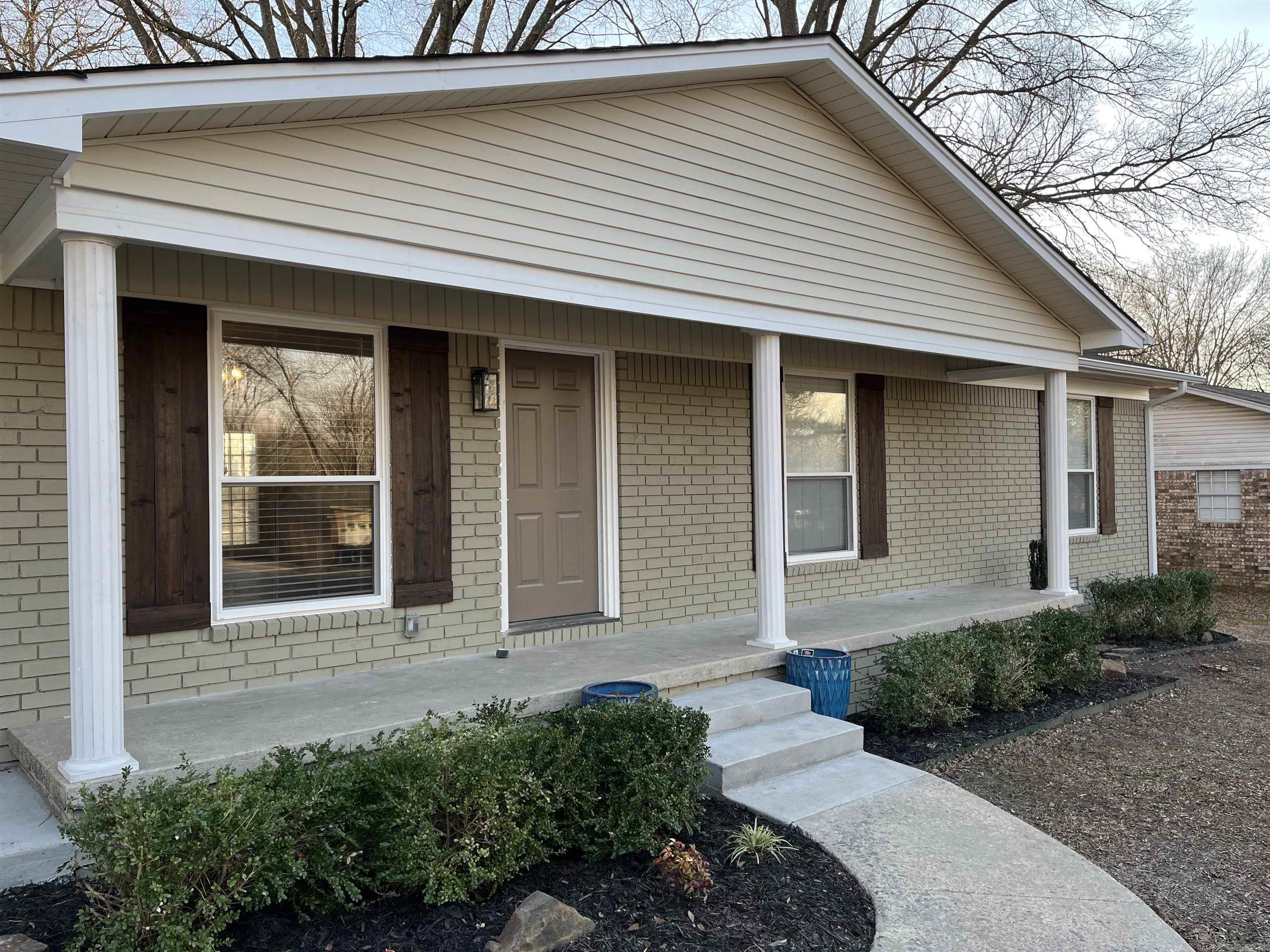 Robinson II - Residential