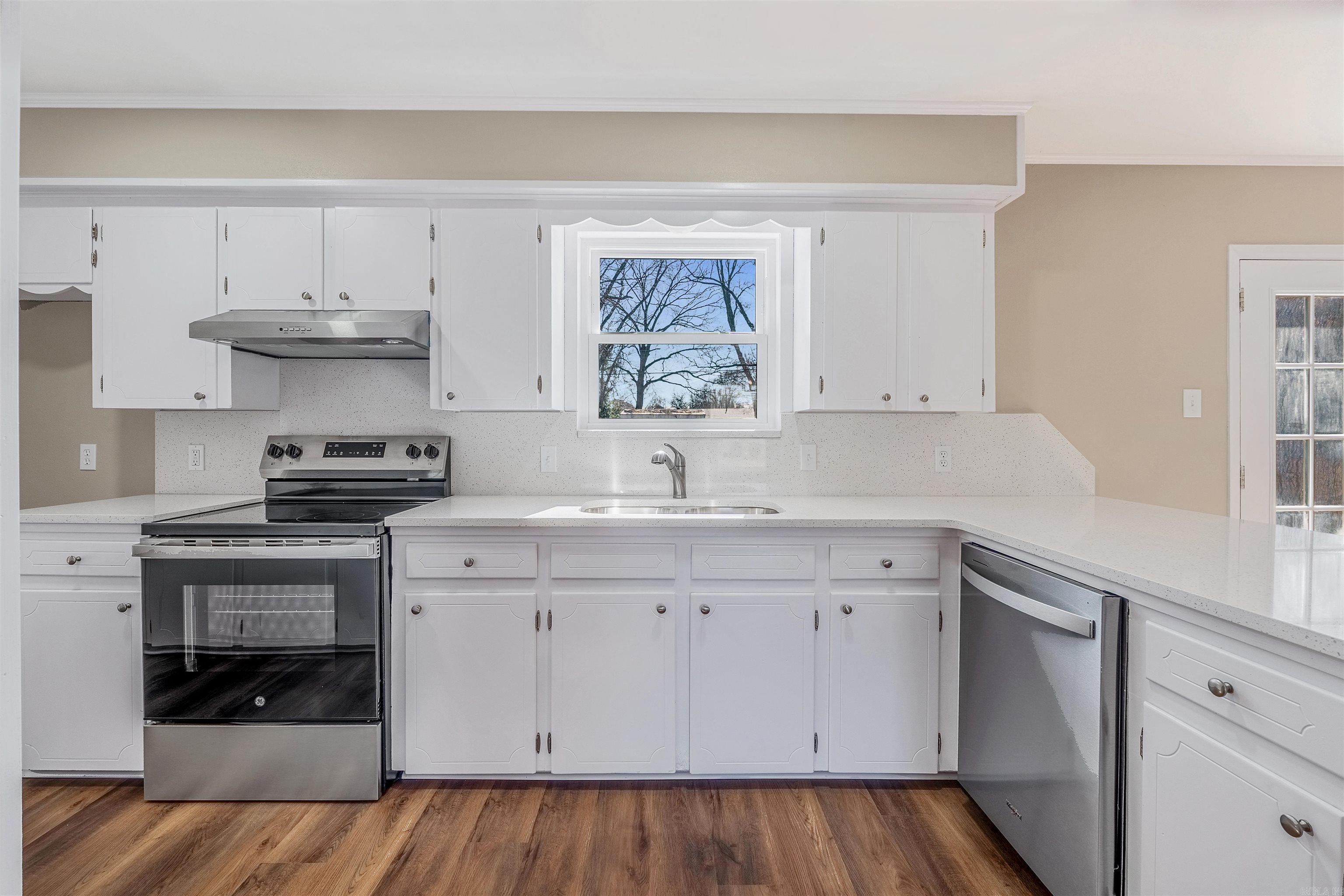 Robinson II - Residential