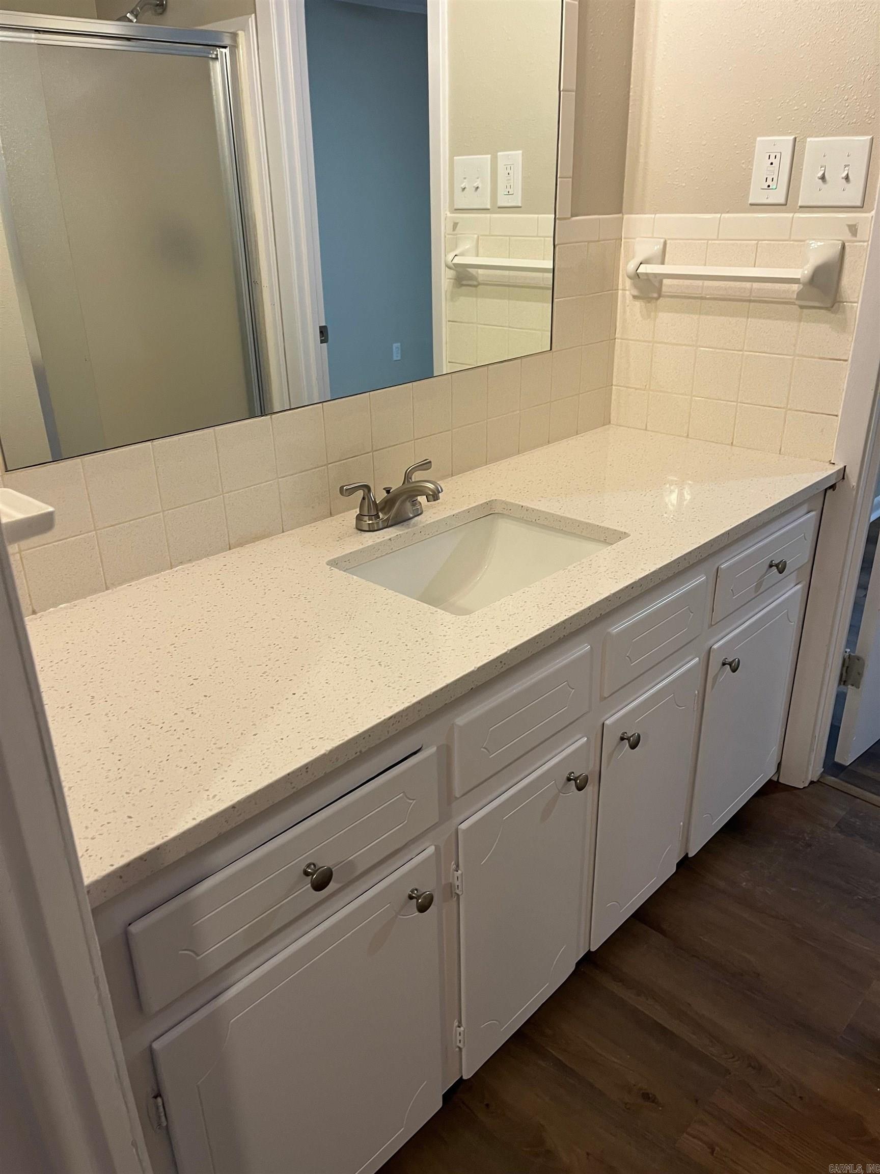 Robinson II - Residential