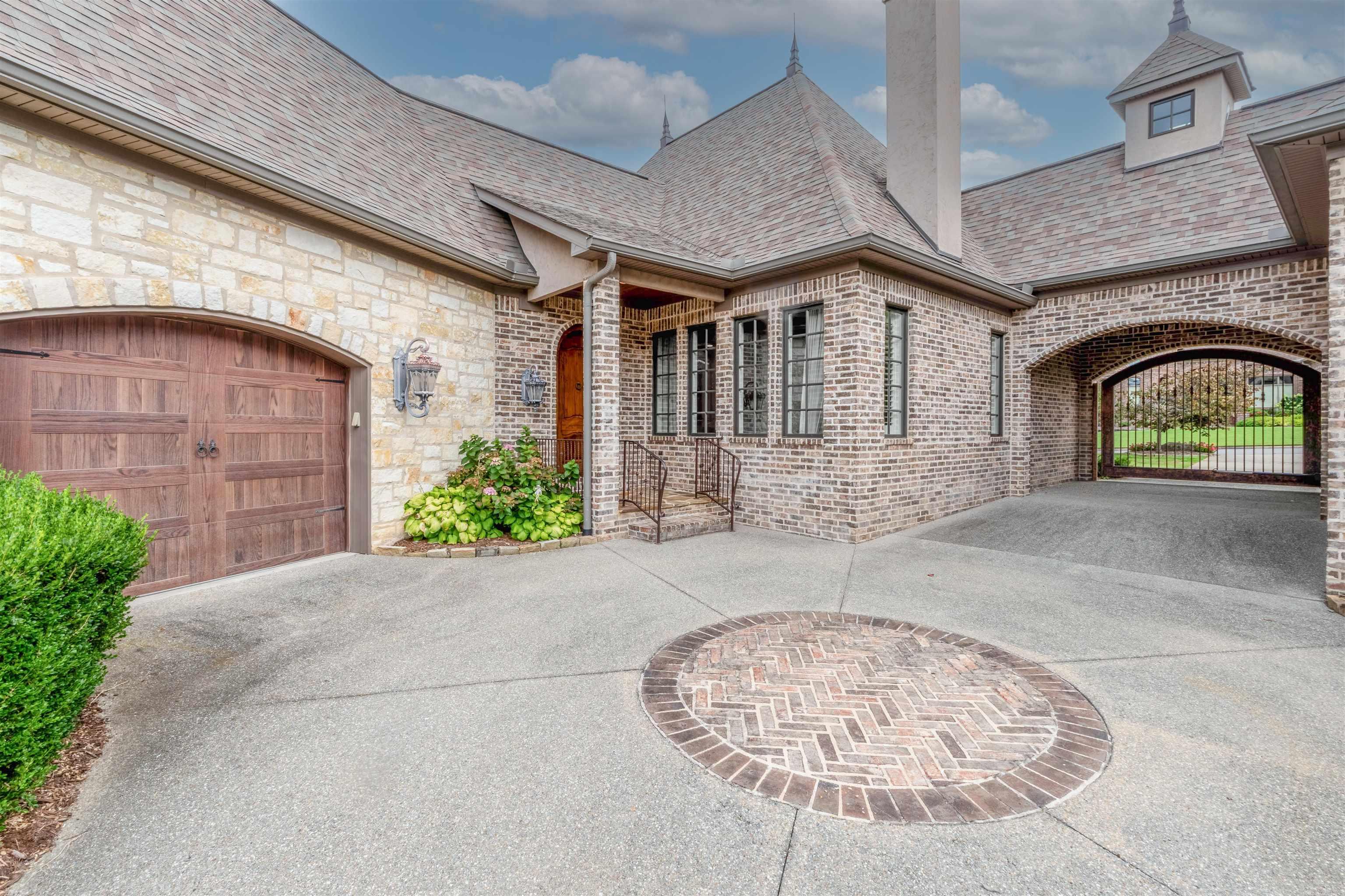 CHENAL VALLEY ORLE - Residential