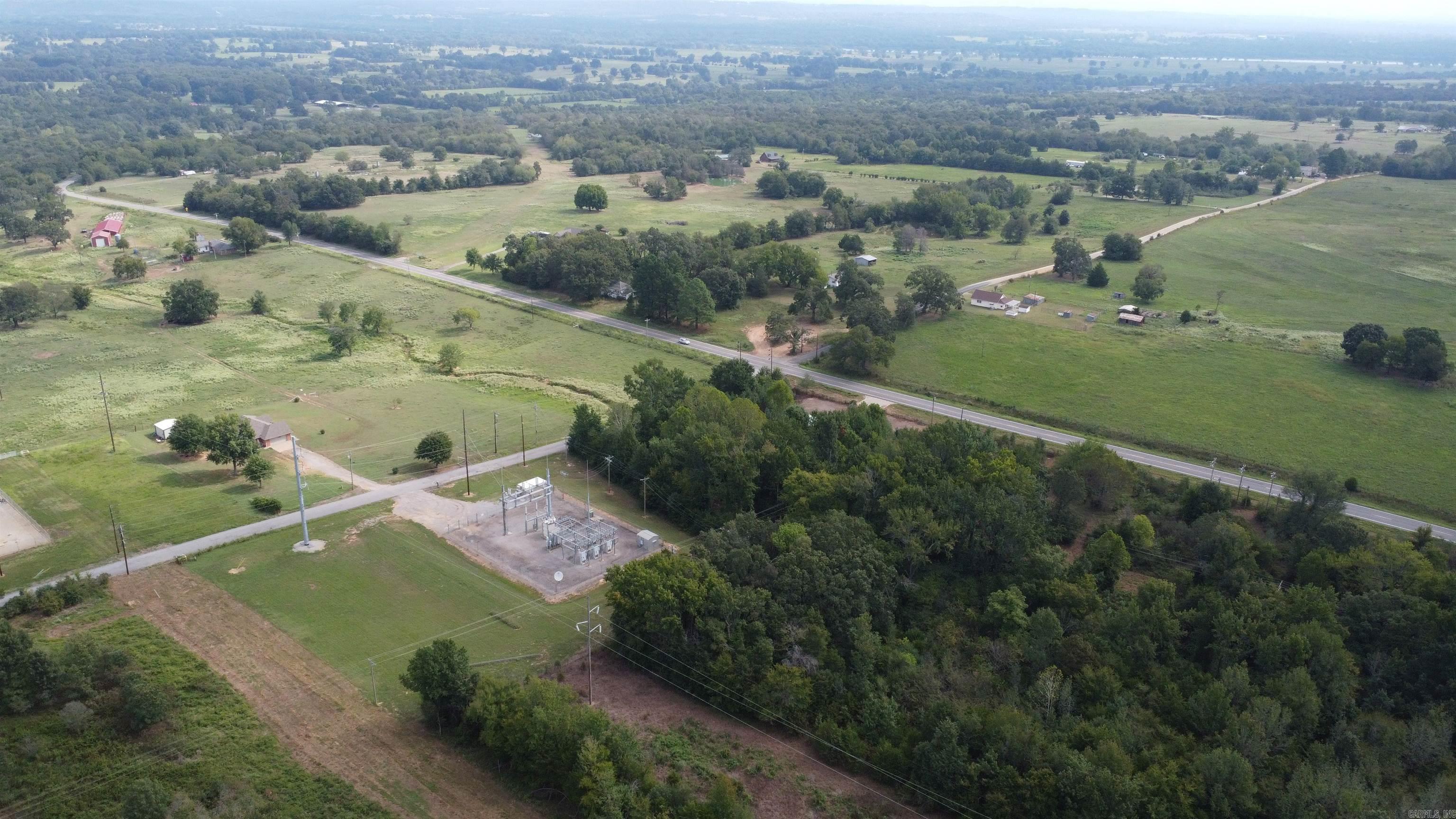 Country - Commercial Sale