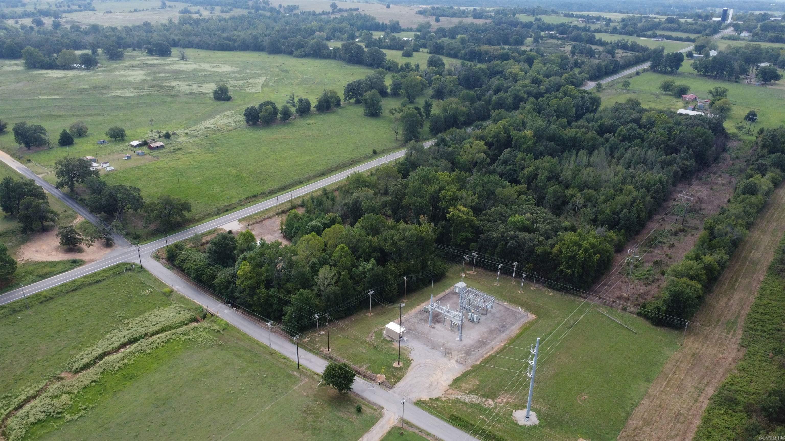 Country - Commercial Sale