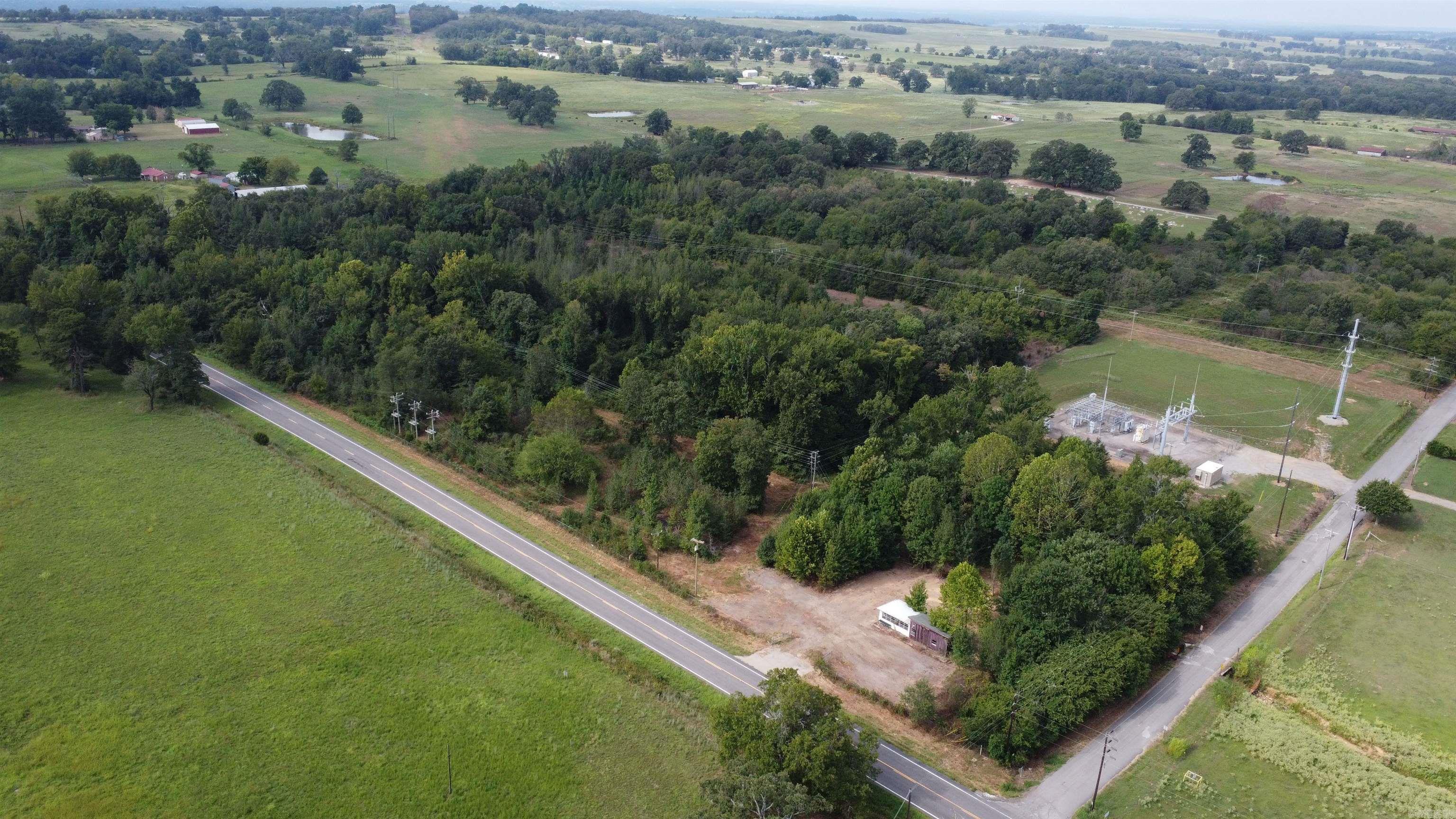 Country - Commercial Sale