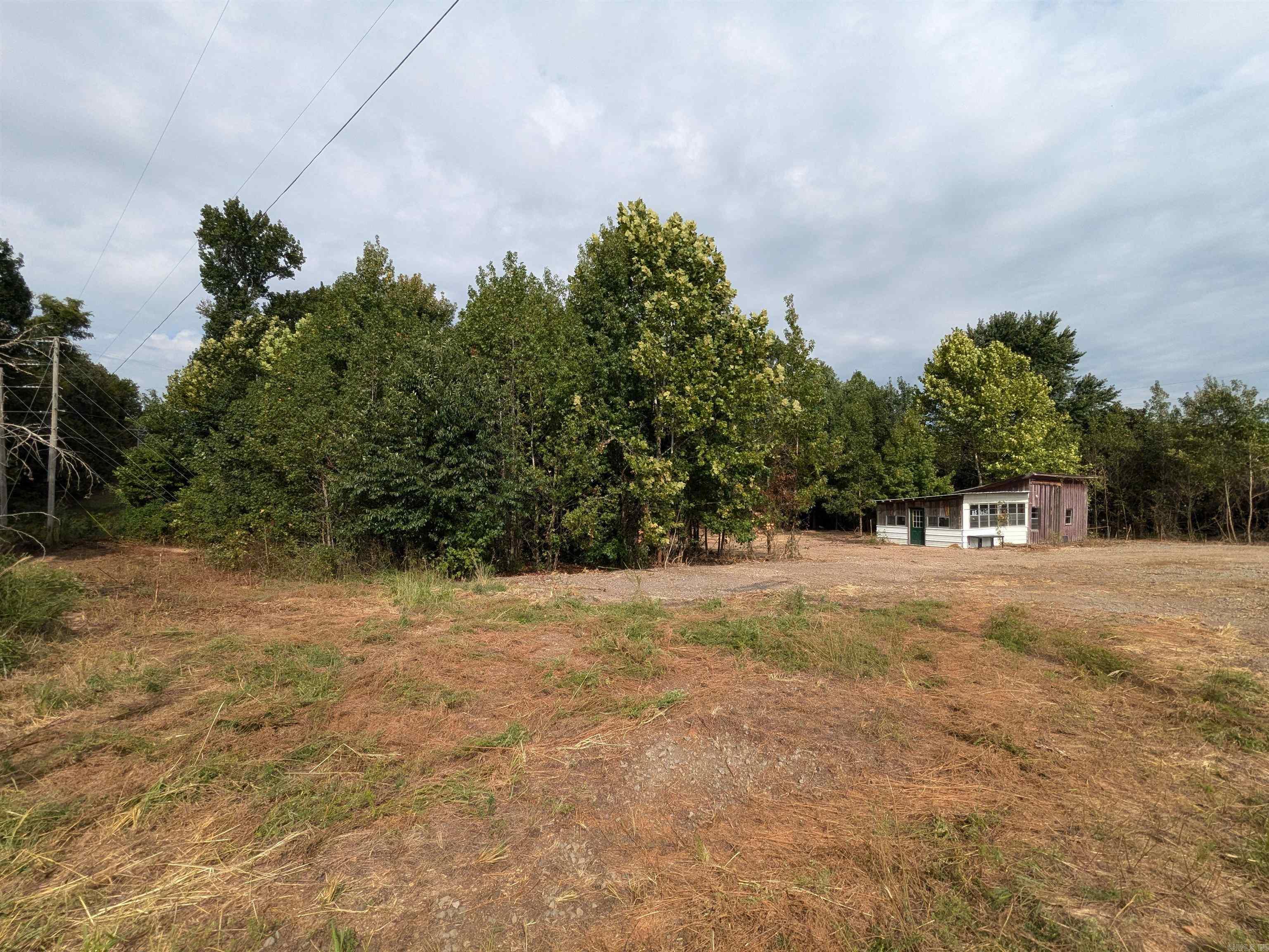 Country - Commercial Sale