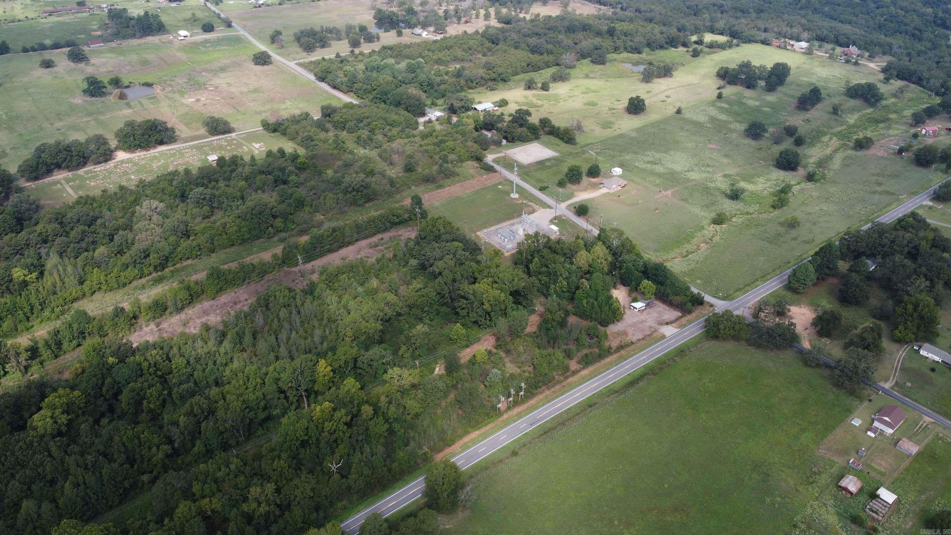 Country - Commercial Sale