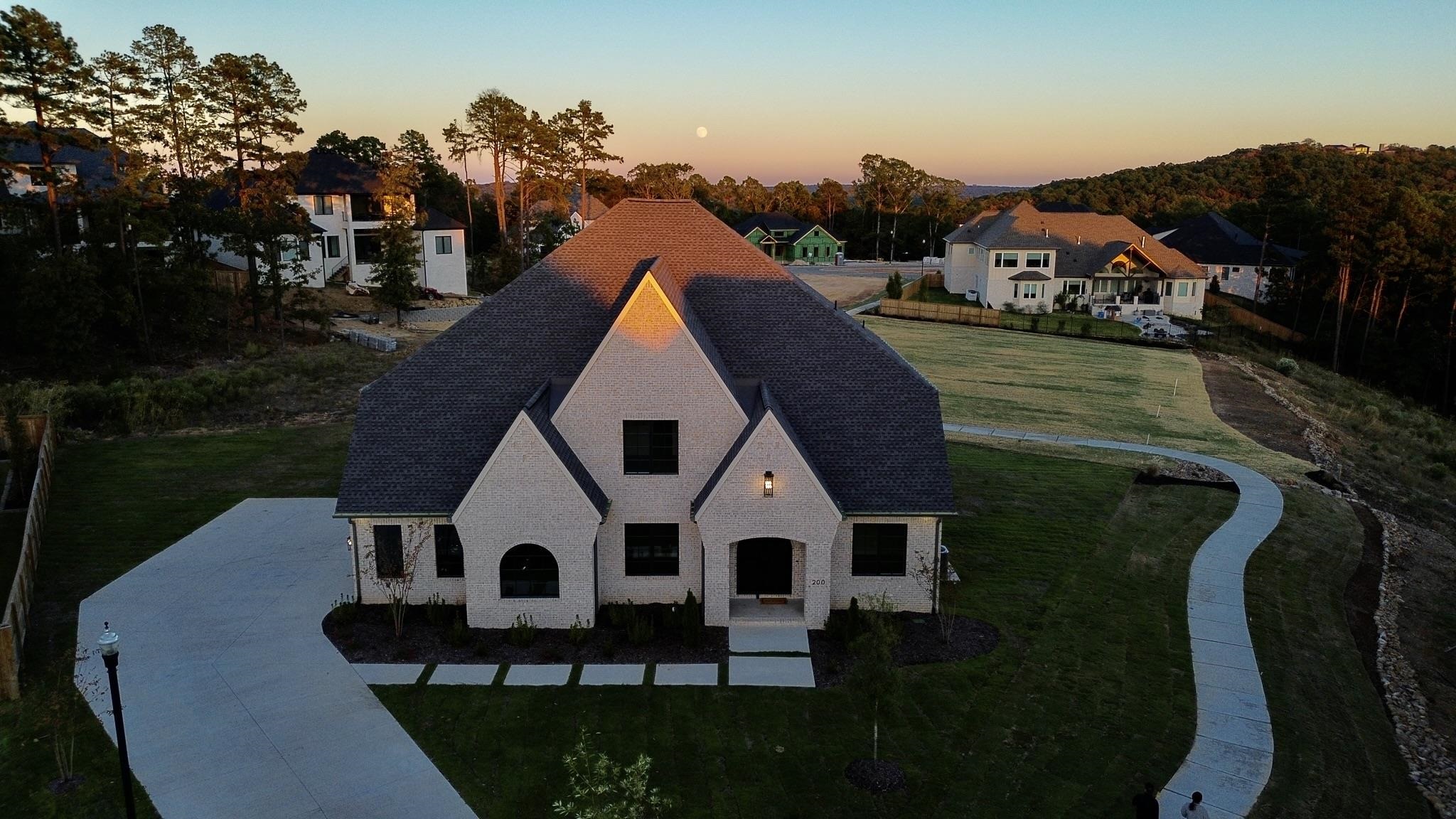 CHENAL VALLEY "FALSTONE COURT" - Residential