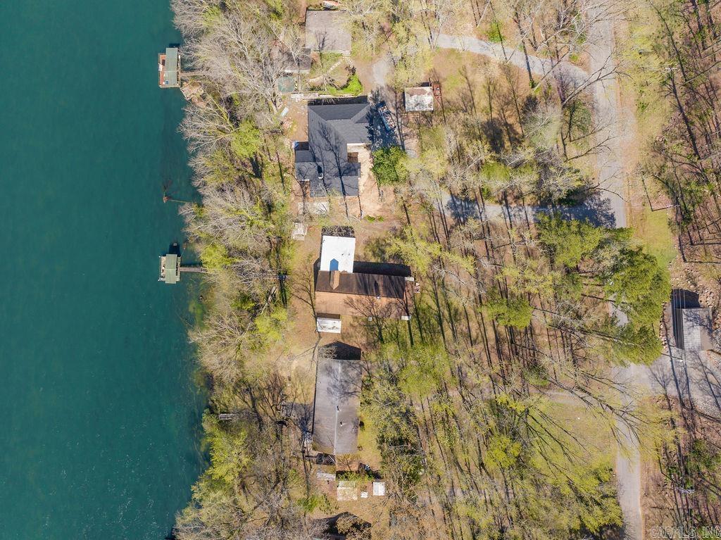 RIVER FRONT - RIVER - Residential