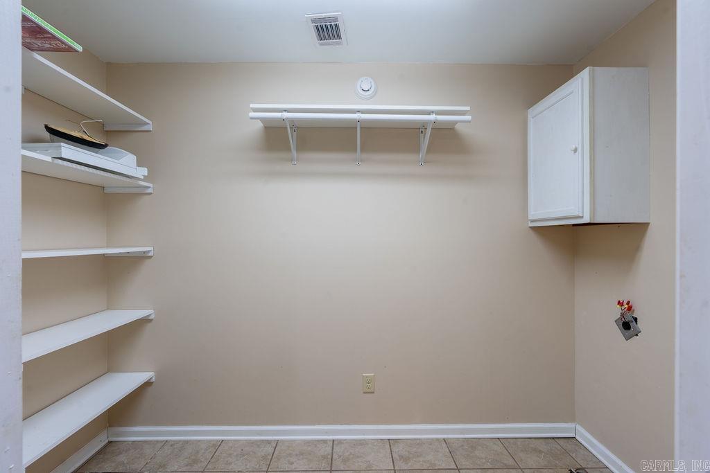 RIVER FRONT - RIVER - Residential