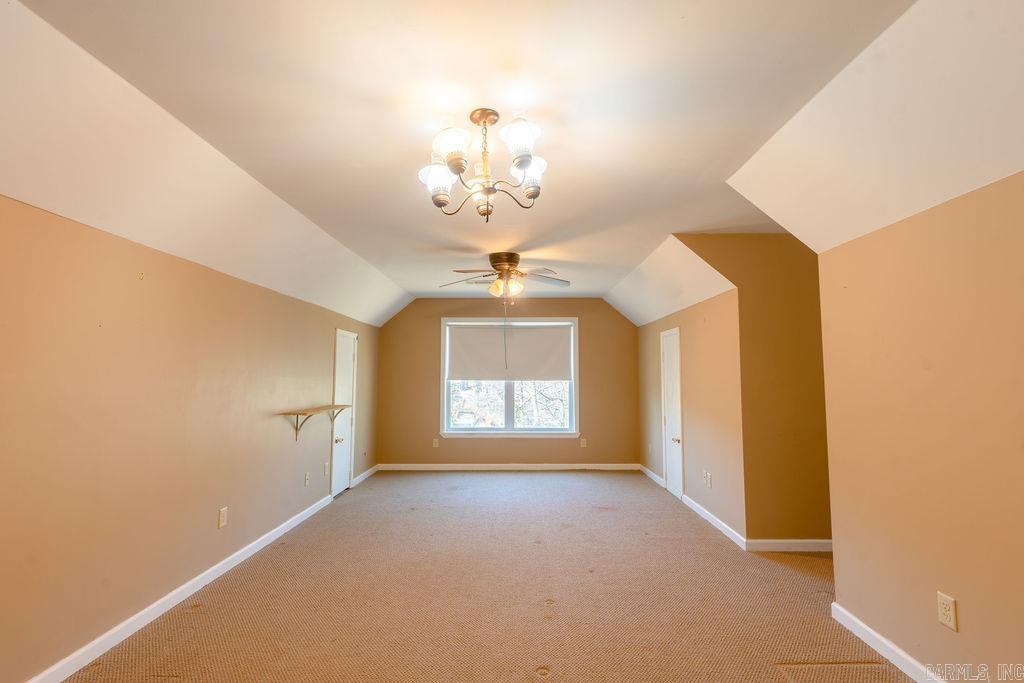 RIVER FRONT - RIVER - Residential