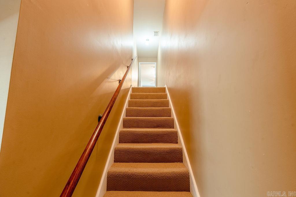 RIVER FRONT - RIVER - Residential