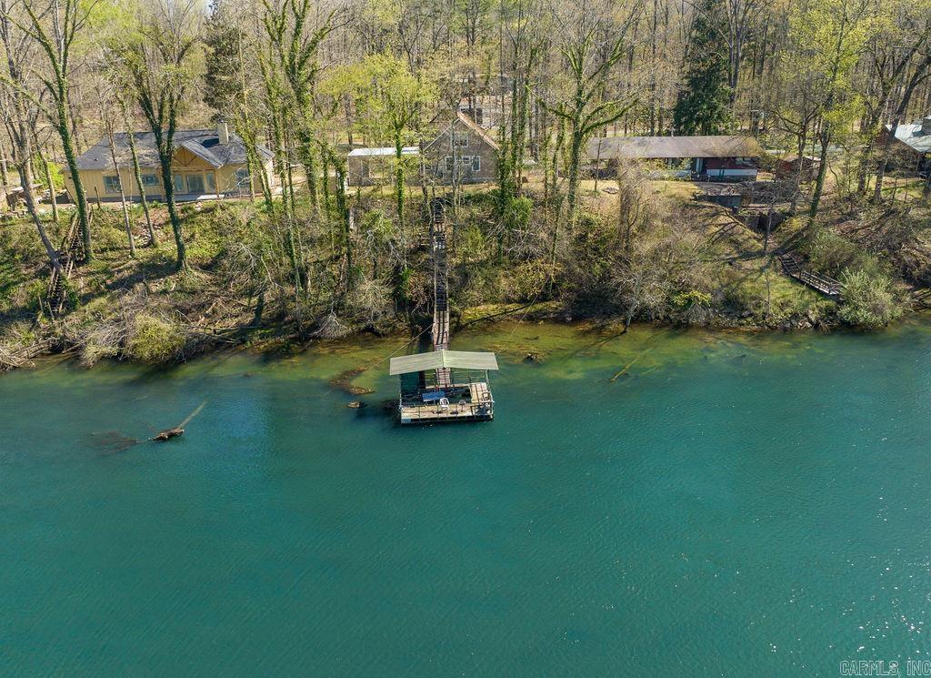 RIVER FRONT - RIVER - Residential