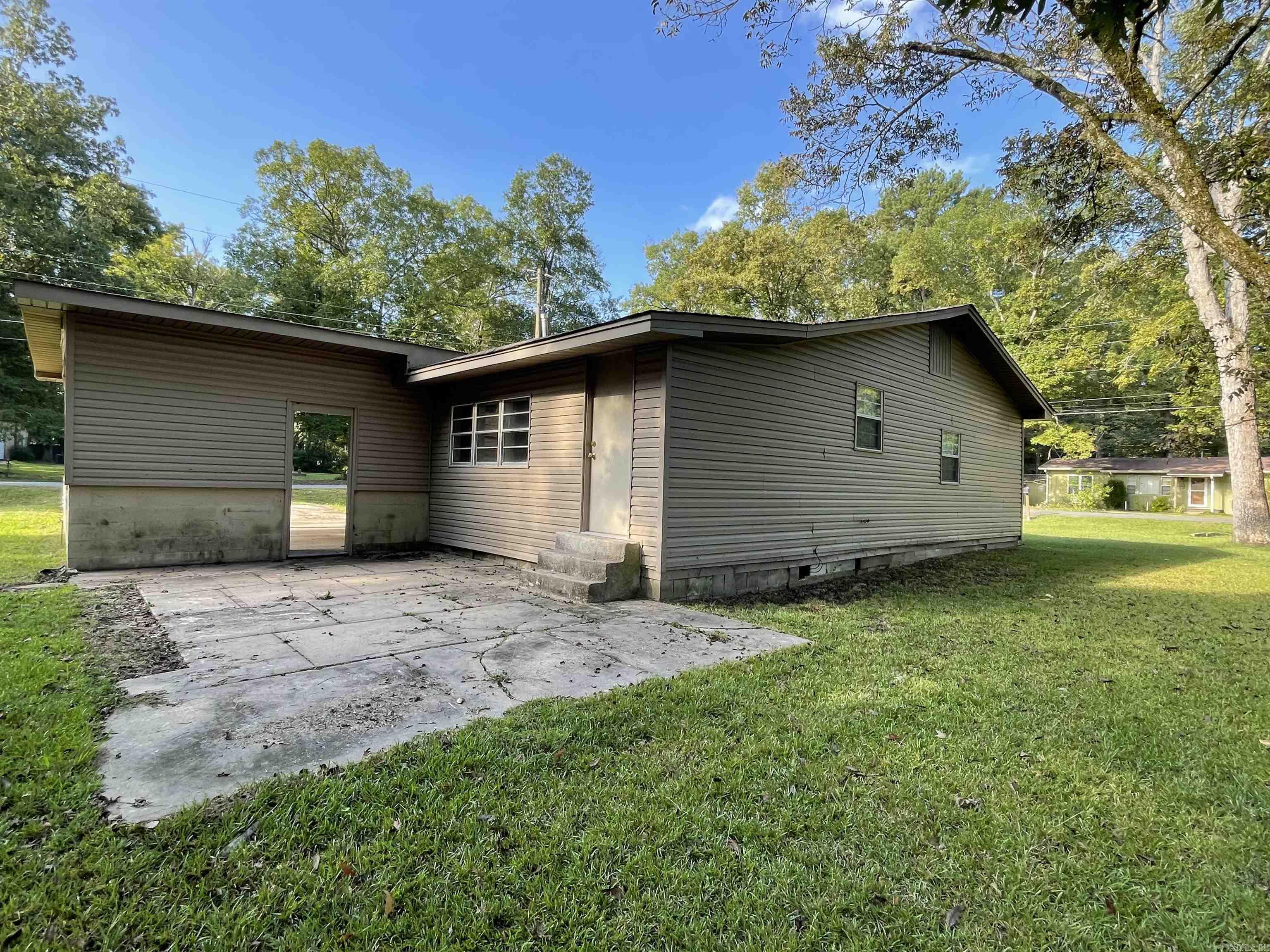 TANGLEWOOD HTS - Residential