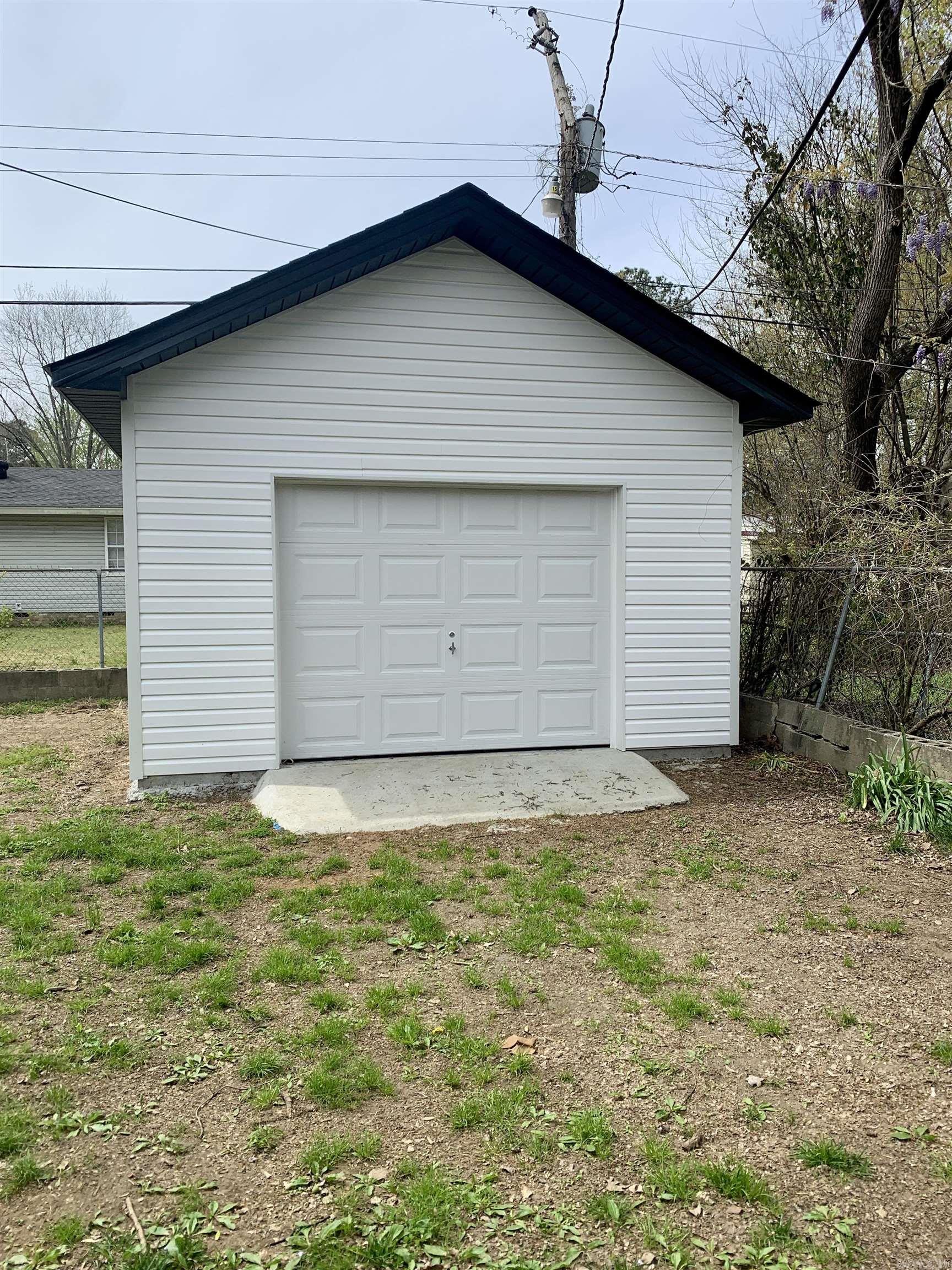 Rolling Hills - Residential