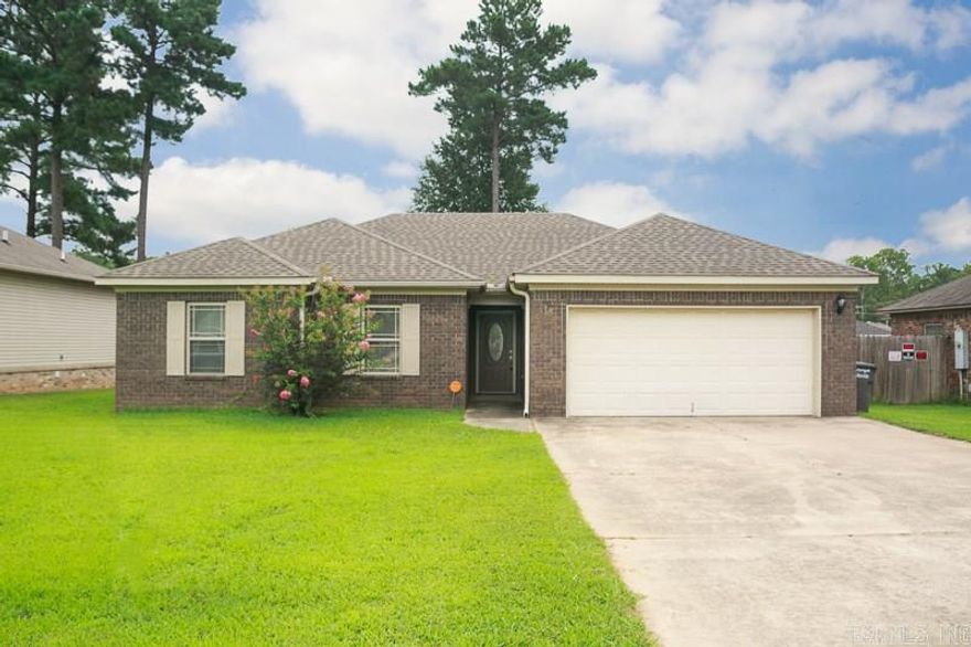 3 bedroom, 2 bath one level with eat in kitchen. Close to Loop Road with easy access to schools and shopping centers.  Application/Background check, and security deposit required. Up to 2 pets allowed with approval and $250 non-refundable pet deposit per pet.