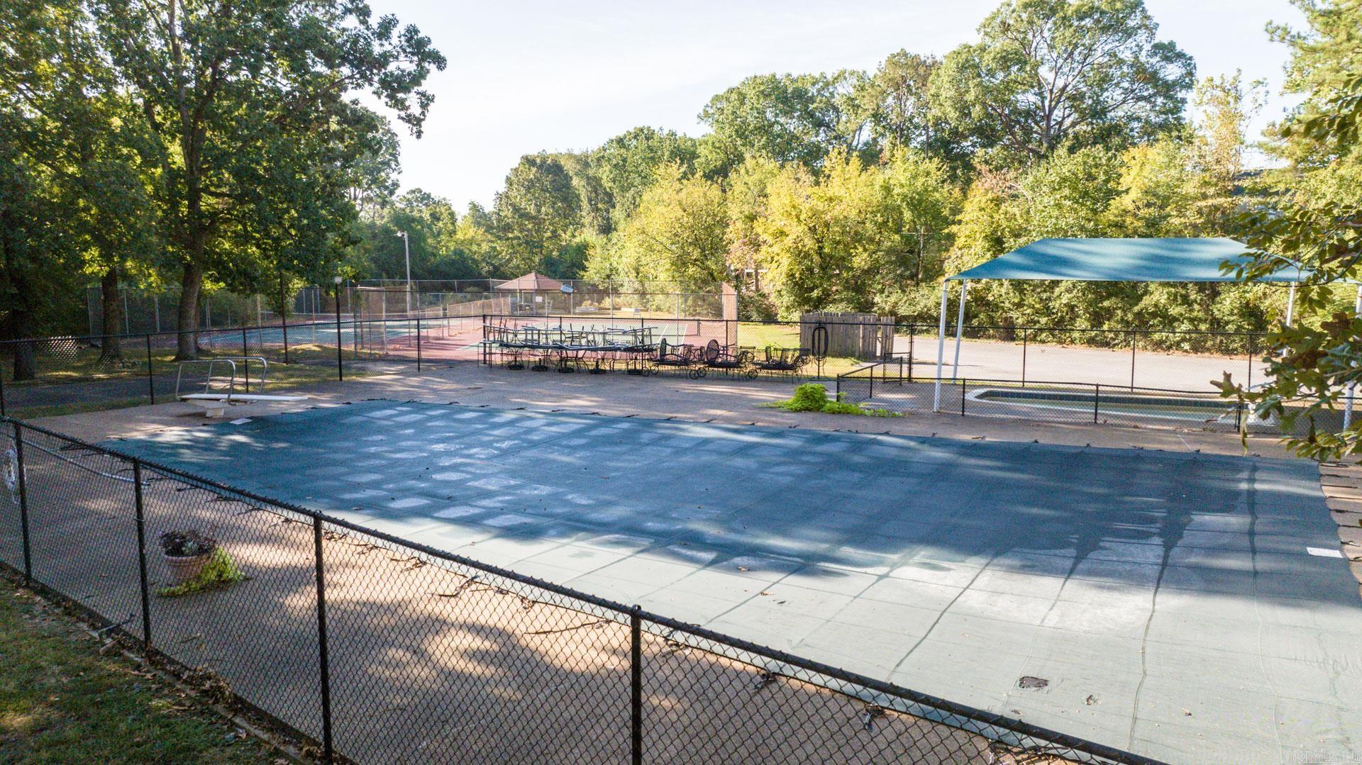 LUDINGTON HGTS - Residential