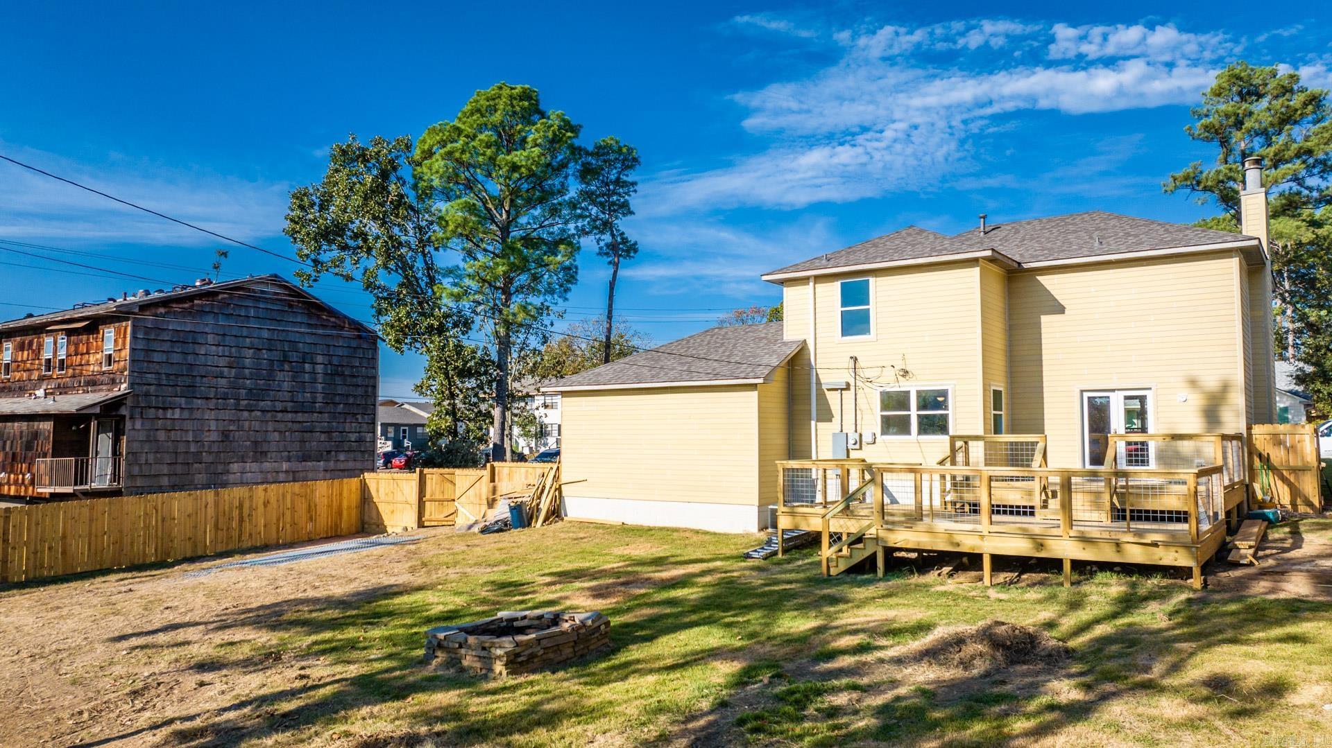 LUDINGTON HGTS - Residential