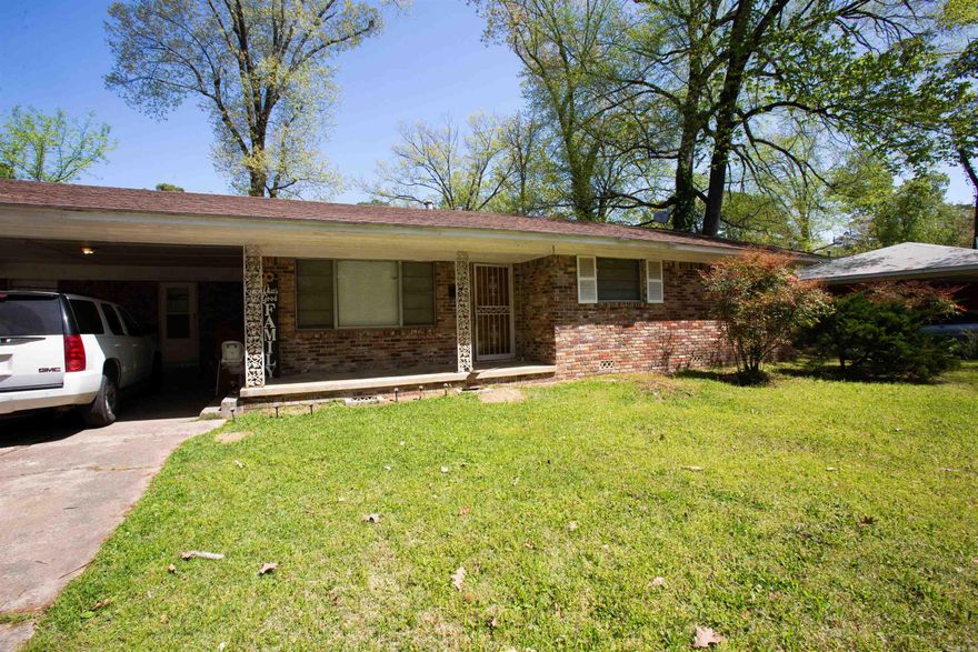 This Home features great curb appeal and a large backyard that is perfect for hosting. Additionally, the home offers plenty of natural light throughout the living spaces. Tenant occupied. 24-hour notice required for showings. No SPD due to the owner never living in the property. Lease in place. Monday-Friday showings only. Any offer needs to have the following verbiage included "buyer is aware there is a lease in place and agree to the lease terms".   Agents see remarks!
