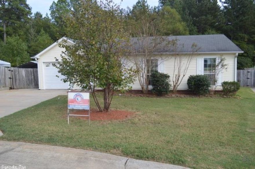 Fantastic 3 Bed 2 Bath home! New Carpet, Paint and etc. You do not want to miss out on this one! Corporate seller.